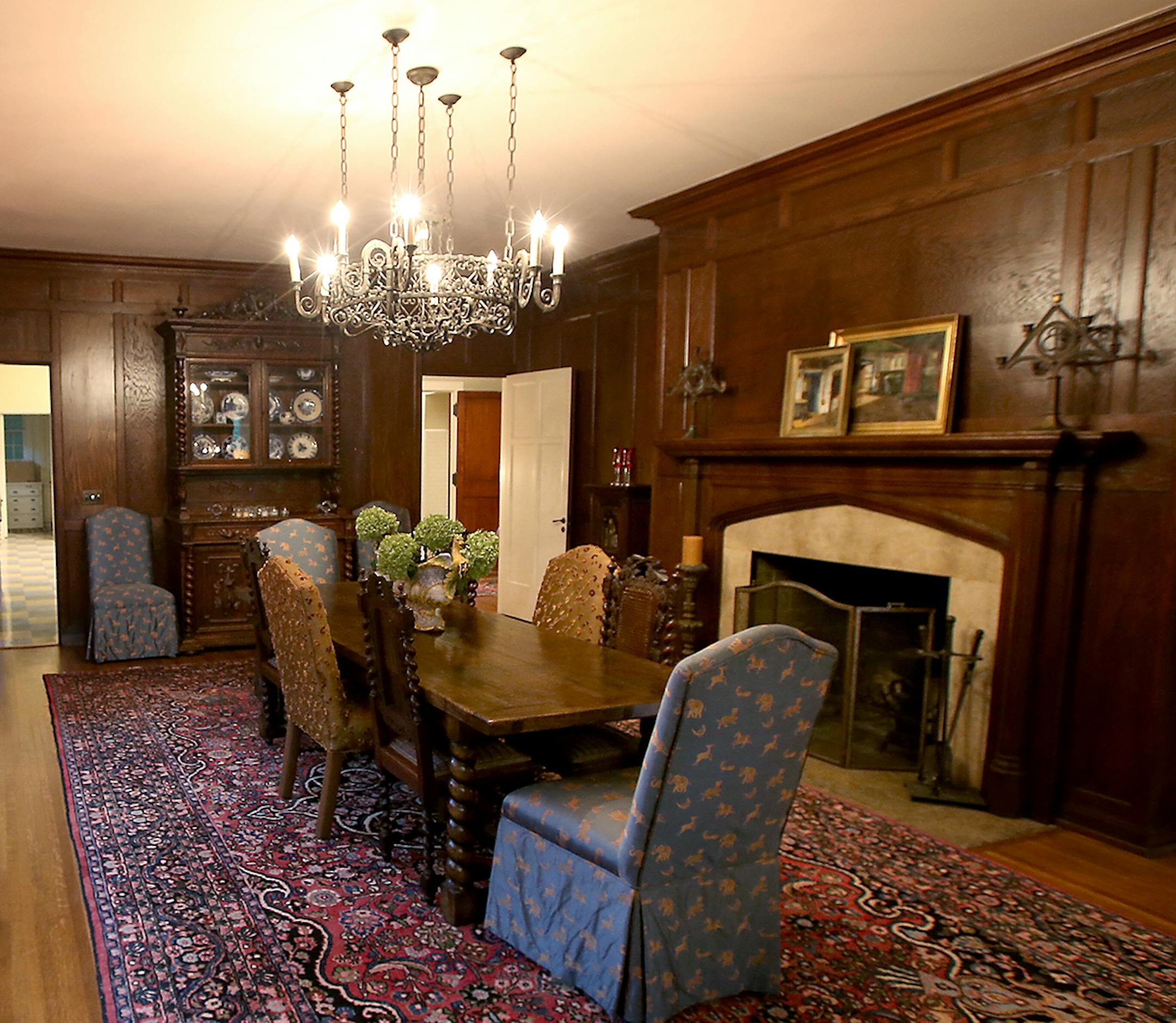 Jill Harmon at her home, Friday, August 29, 2014 in St. Paul, MN will be featured in the Summit House Tour. ] (ELIZABETH FLORES/STAR TRIBUNE) ELIZABETH FLORES • eflores@startribune.com