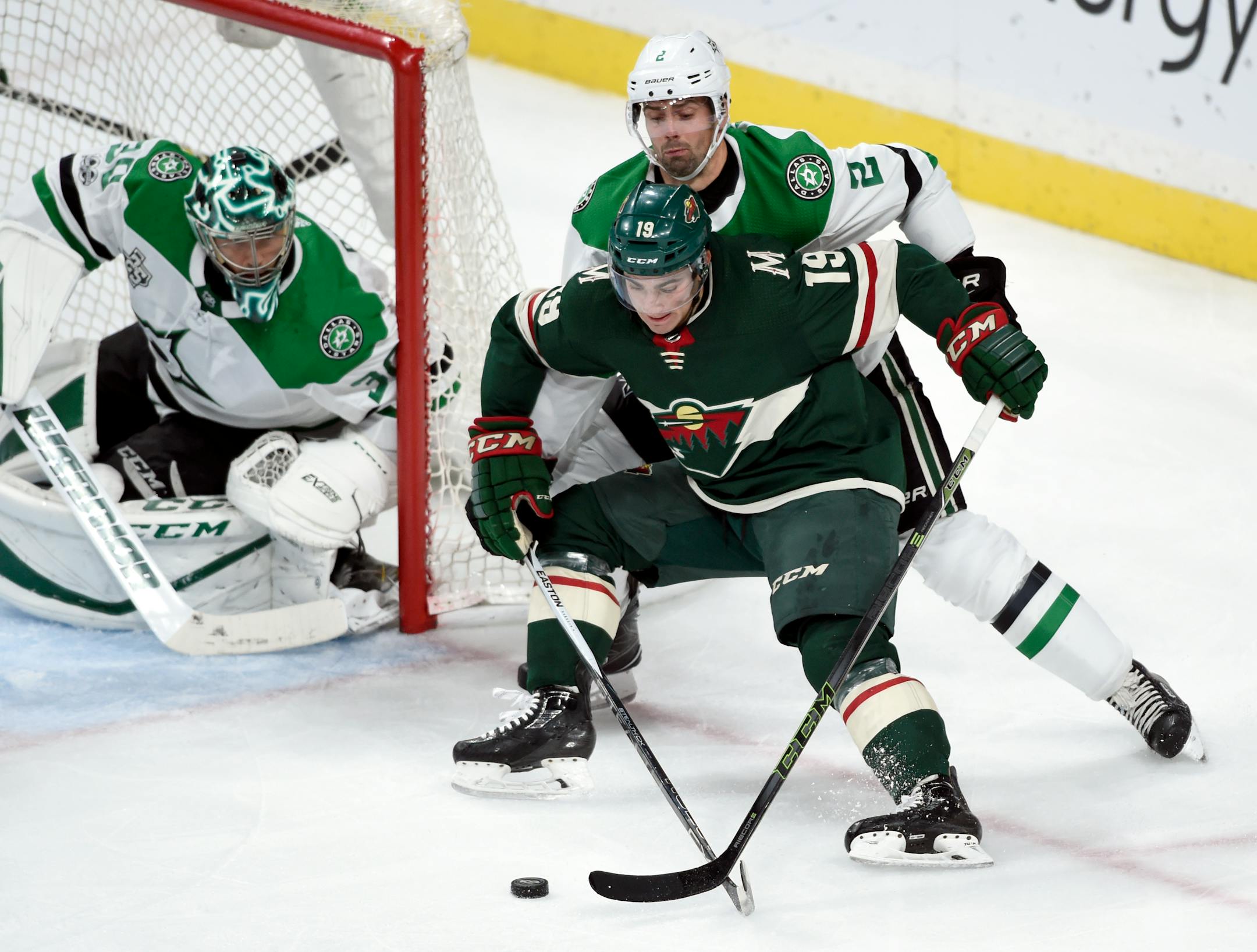 Stars goalie Ben Bishop has a 2.65 goals-against average and a .910 saves percentage in 28 games.