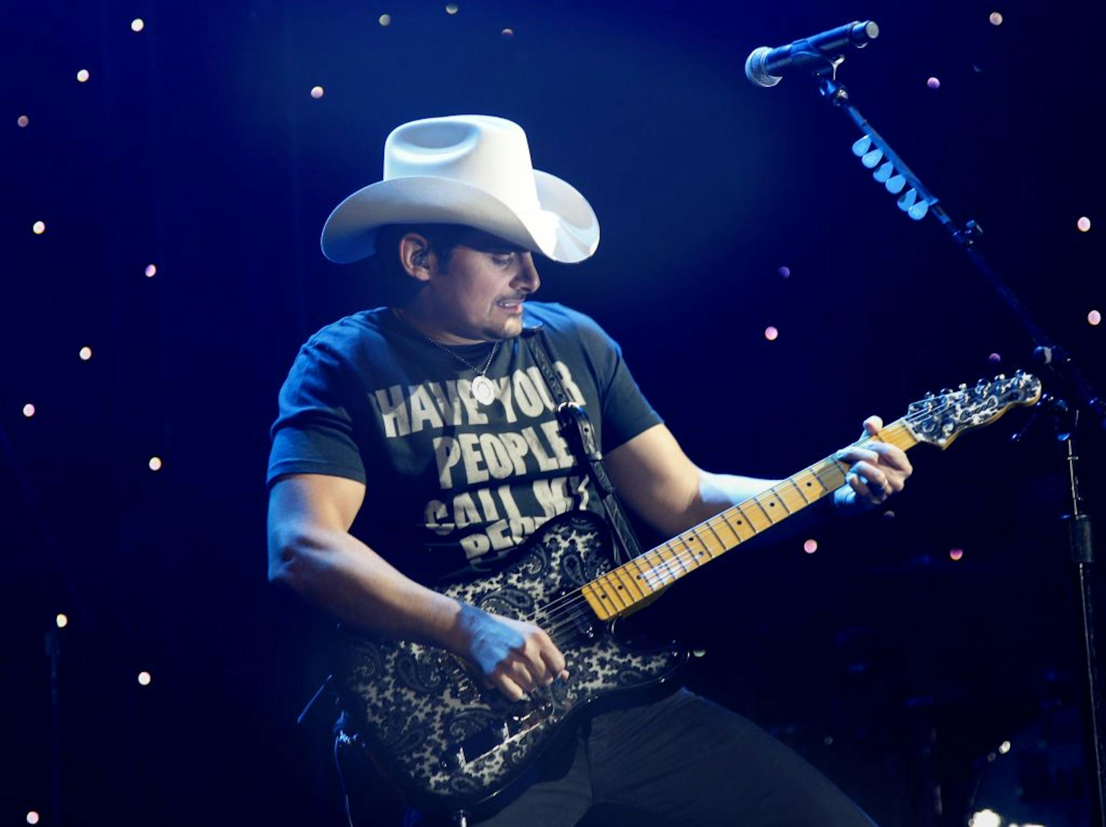 Brad Paisley at the Xcel Center Saturday night