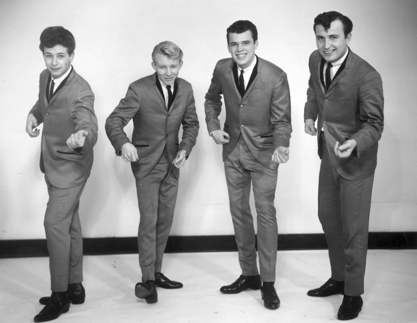 The Trashmen played real guitars on their 1964 hit, &#x201c;Surfin&#x2019; Bird.&#x201d; From left, the original lineup of Bob Reed, Steve Wahrer, Tony Andreason and Dal Winslow. Wahrer, the vocalist on &#x201c;Surfin&#x2019; Bird,&#x201d; died of cancer in 1989.