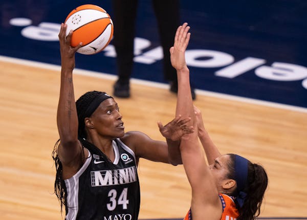 Lynx center Sylvia Fowles is a career 59.3% shooter. That's why coach Cheryl Reeve tells players to get the ball to the veteran.&nbsp;