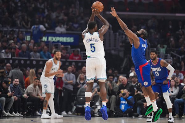 Biggest comeback in 12 years boosts Wolves to win over Clippers