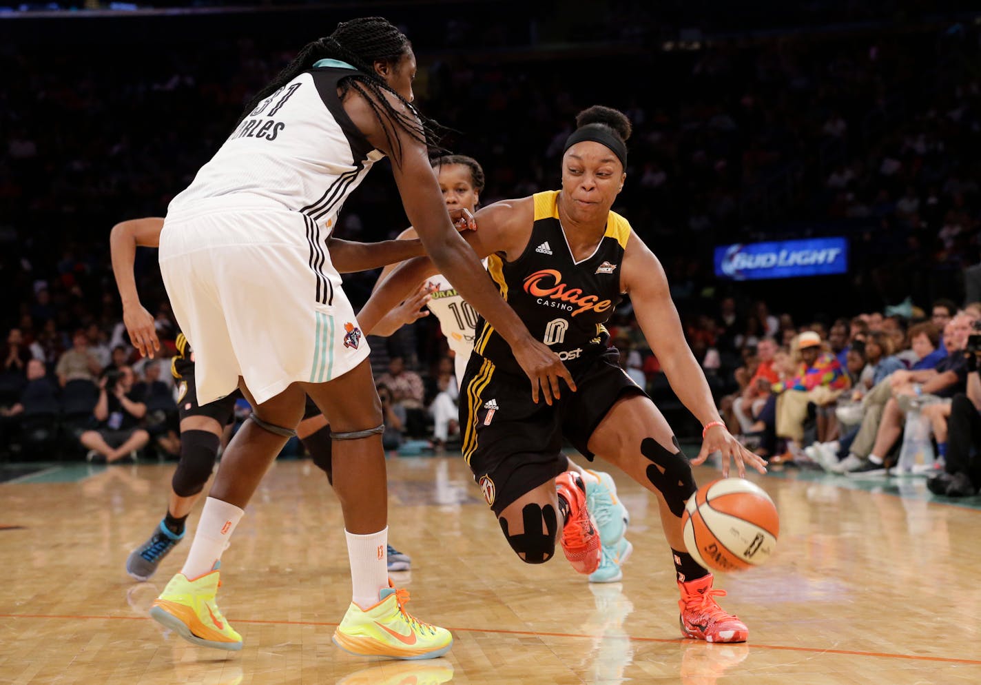 Tulsa Shock guard Odyssey Sims (0)