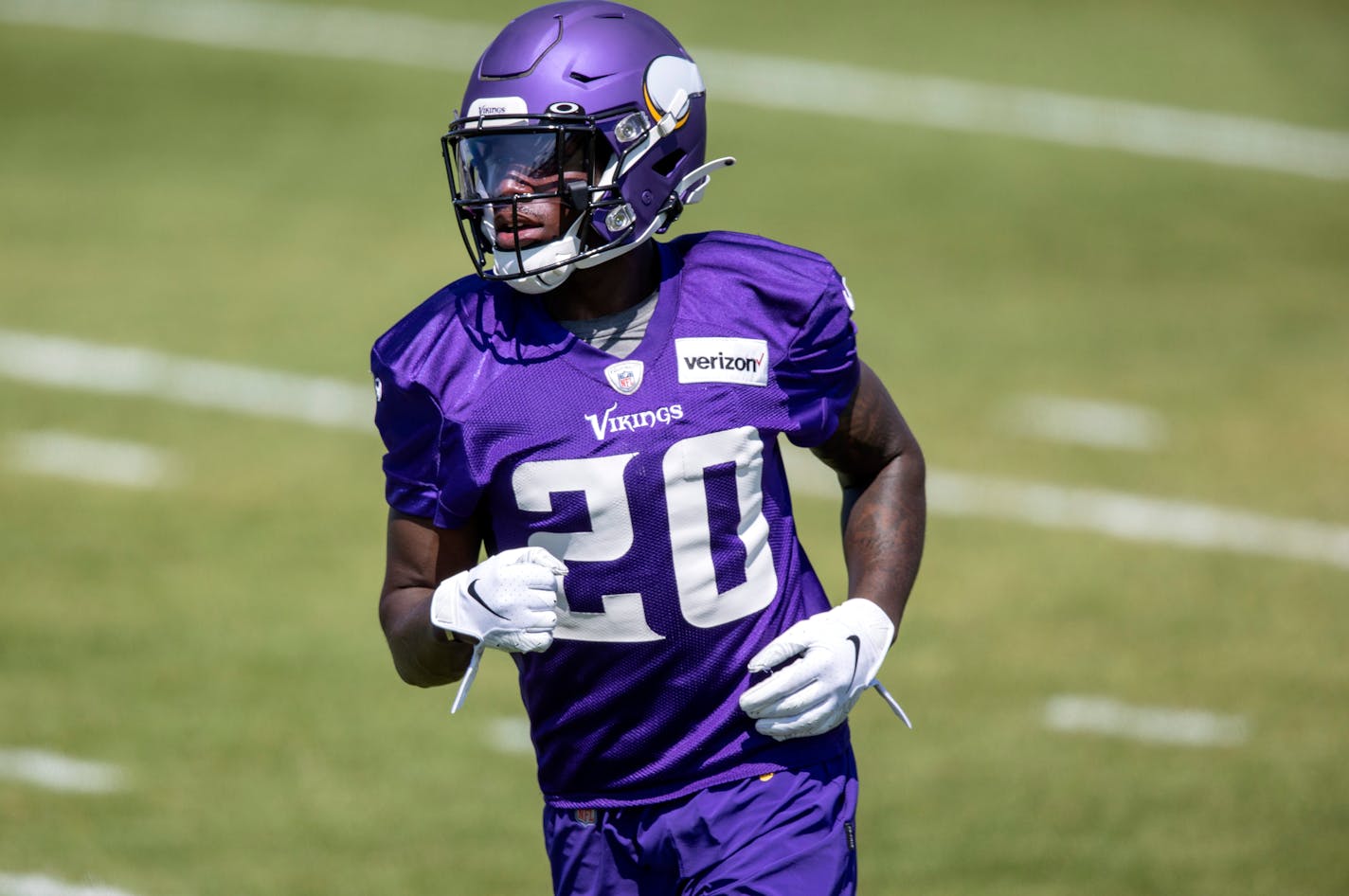 Minnesota Vikings rookie defensive back Jeff Gladney (20).