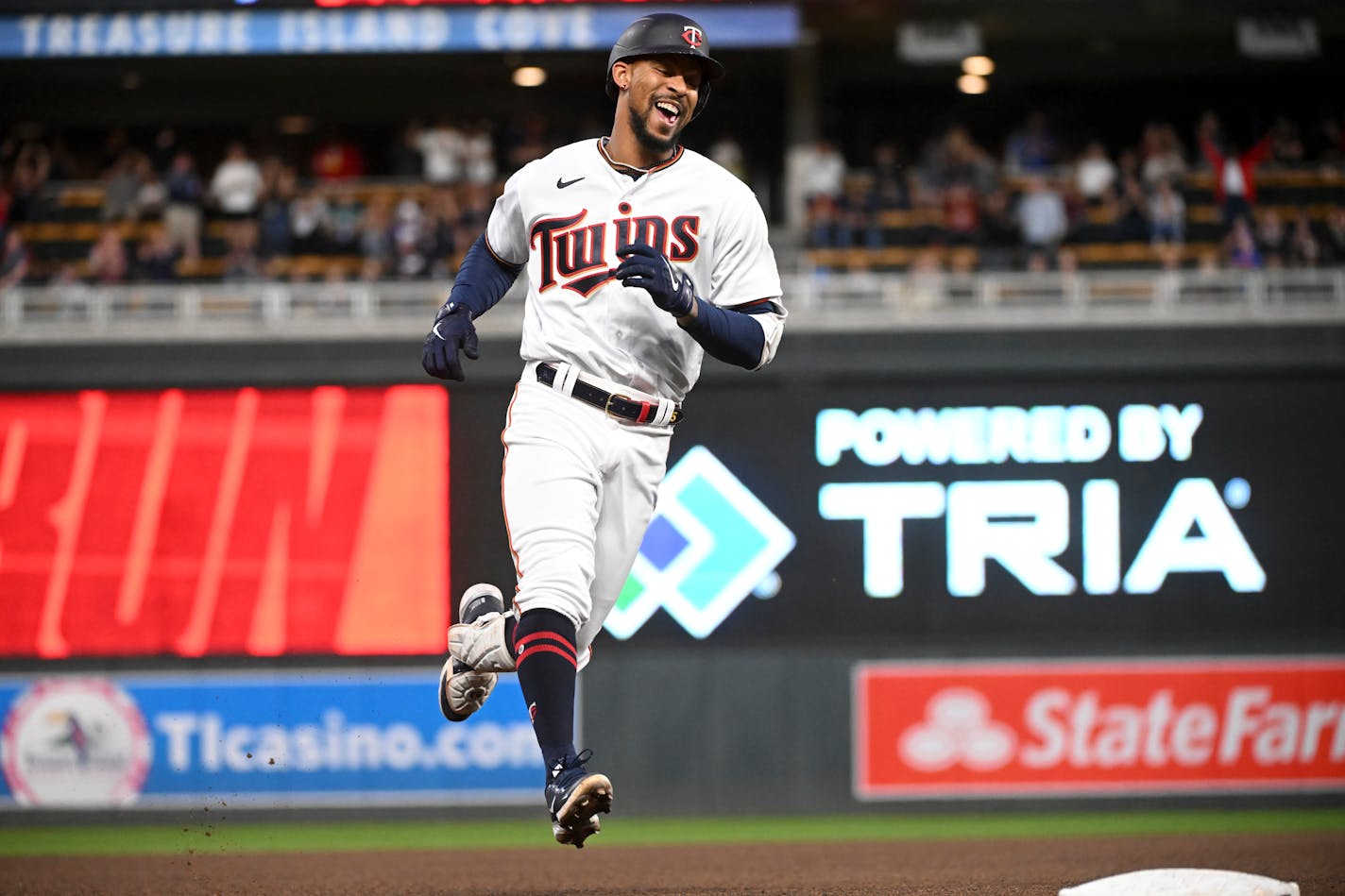 Minnesota Twins designated hitter Byron Buxton (25) celebrates his home run against the Oakland Athletics in the bottom of the fifth inning Friday, May 6, 2022 at Target Field in Minneapolis, Minn.. ] AARON LAVINSKY• Aaron.lavinsky@startribune.com