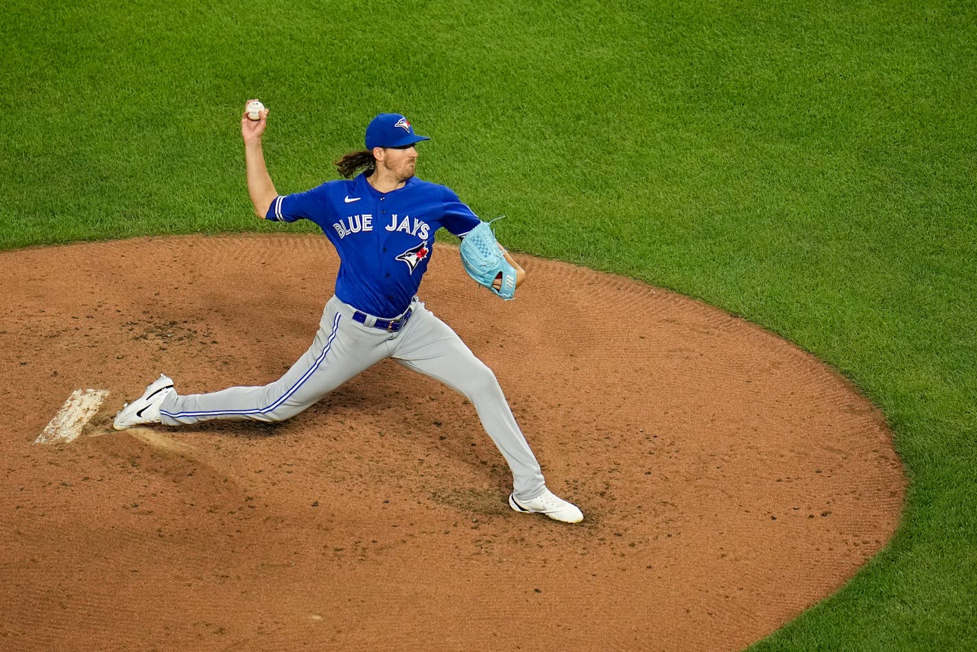 Toronto Blue Jays starting pitcher Kevin Gausman throws to the Baltimore Orioles during the fourth inning of a baseball game, Wednesday, Aug. 23, 2023, in Baltimore. (AP Photo/Julio Cortez)