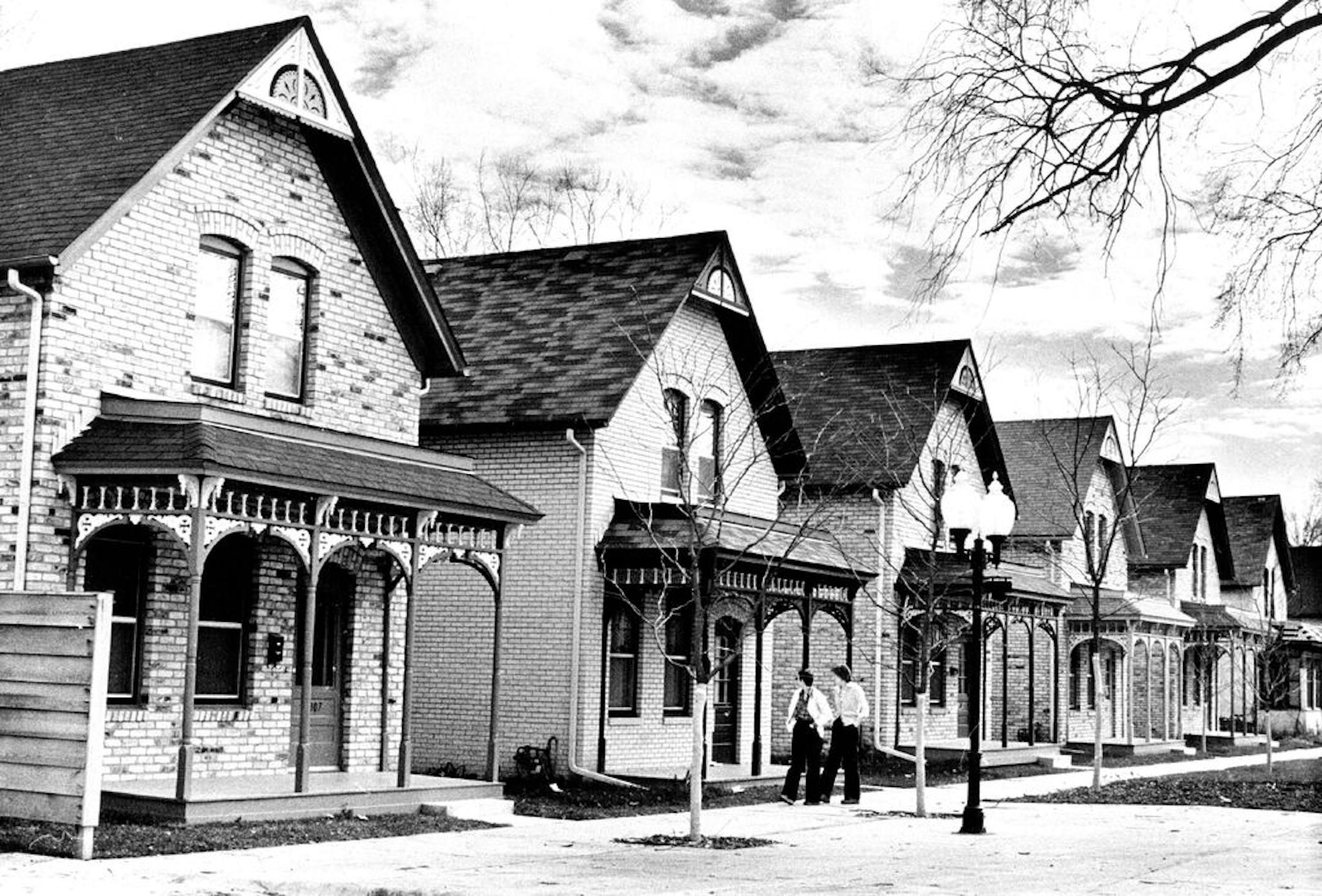 November 12, 1977 The 2000 block of Milwaukee Av. is the site of most of the restored homes. November 3, 1977 Darlene Pfister, Minneapolis Star Tribune