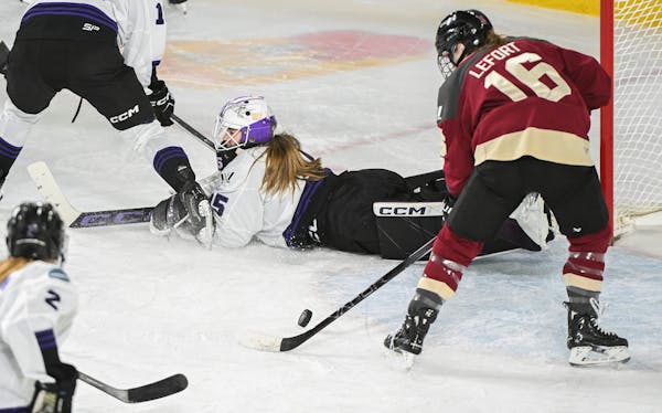 Montreal's Sarah Lefort (16) moved in to score on Minnesota goaltender Maddie Rooney during the second period of Montreal's 2-1 victory in a PWHL game
