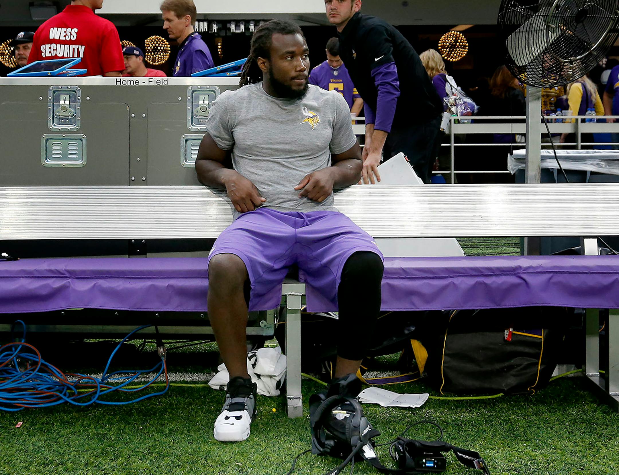 Minnesota Vikings running back Dalvin Cook (33) sat on the bench at the end of the game. Cook left the game with an injury in the third quarter.