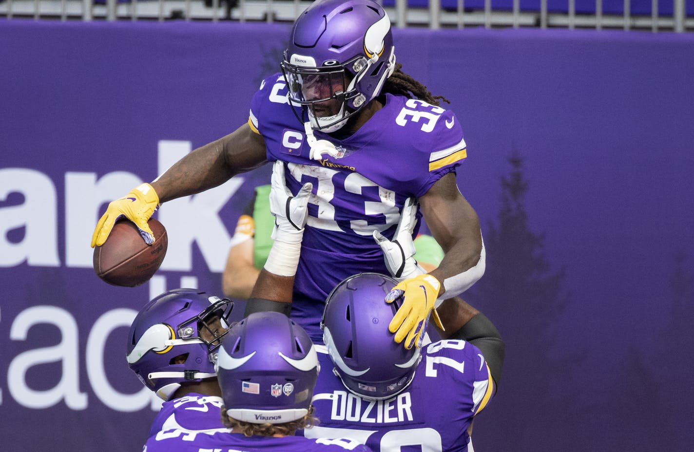 Minnesota Vikings running back Dalvin Cook (33) celebrated with teammates after scoring a touchdown in the first quarter. ] CARLOS GONZALEZ • cgonzalez@startribune.com – Minneapolis, MN – September 13, 2020, U.S. Bank Stadium, NFL, Minnesota Vikings vs. Green Bay Packers