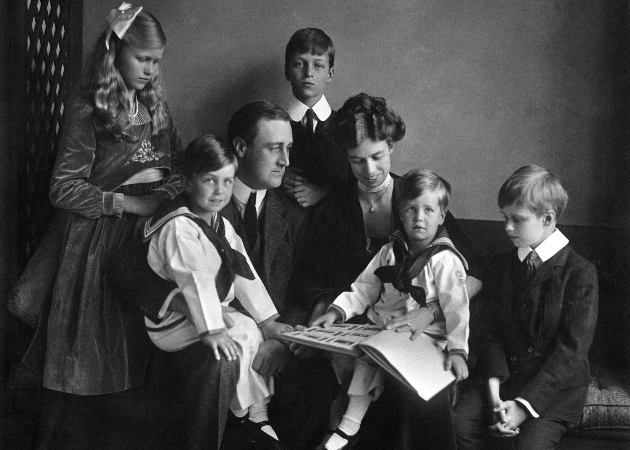 In this June 12, 1919 photo provided by PBS, Franklin and Eleanor Roosevelt pose for a portrait with their children in Washington. Documentary filmmaker Ken Burns', "The Roosevelts: An Intimate History," premieres on PBS as a seven-night, 14-hour extravaganza airing Sunday through Saturday (Sept. 14-20) at 8 p.m. EDT. (AP Photo/PBS, Franklin D. Roosevelt Presidential Library, Hyde Park, NY, Daniel J. White)