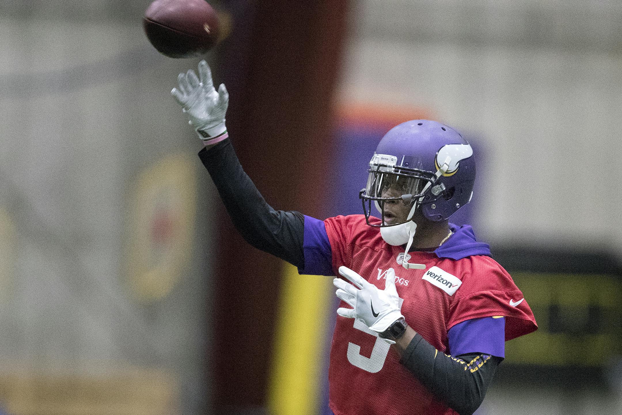 Minnesota Vikings quarterback Teddy Bridgewater (5) during practice at Winter Park. ] CARLOS GONZALEZ &#xef; cgonzalez@startribune.com - January 3, 2018, Eden Prairie, MN, Winter Park, Minnesota Vikings practice