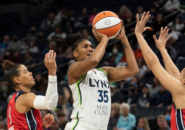 Lynx see offense go quiet to end first half, lose home opener to Mystics