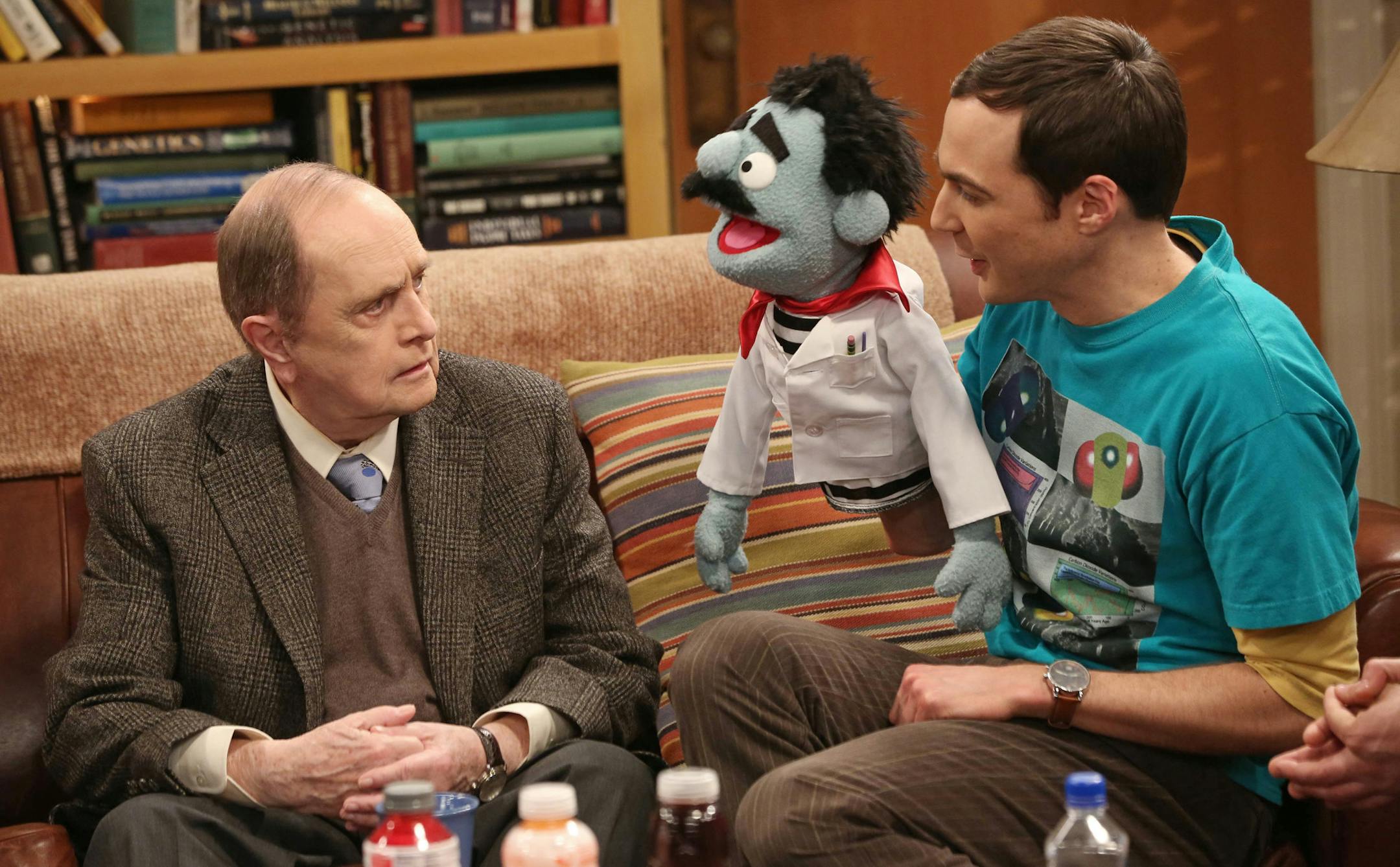 "The Proton Resurgence" -- Sheldon (Jim Parsons, right) and Leonard hire Professor Proton (Guest Star Bob Newhart, left), the host of their favorite childhood TV show, to perform, on THE BIG BANG THEORY, Thursday, May 2 (8:00 √É¬¢√Ç¬Ä√Ç¬ì 8:31 PM, ET/PT) on the CBS Television Network. Photo: Michael Yarish/Warner Bros. √É¬Ç√Ç¬©2013 Warner Bros. Television. All Rights Reserved.