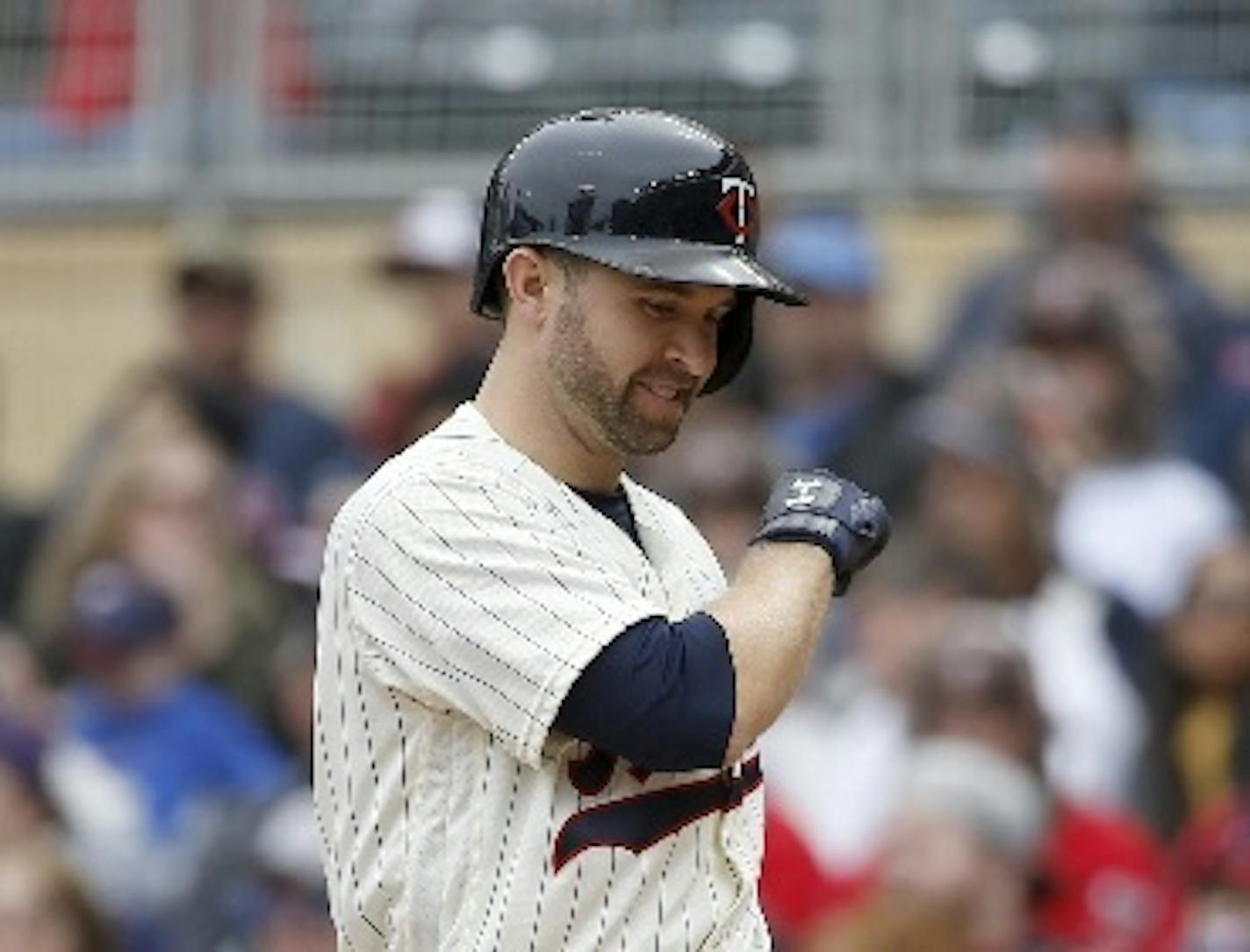 Brian Dozier's .199 batting average and pull-happy approach earned him a deserved spot on the bench for the Twins' series opener against Kansas City on Monday.