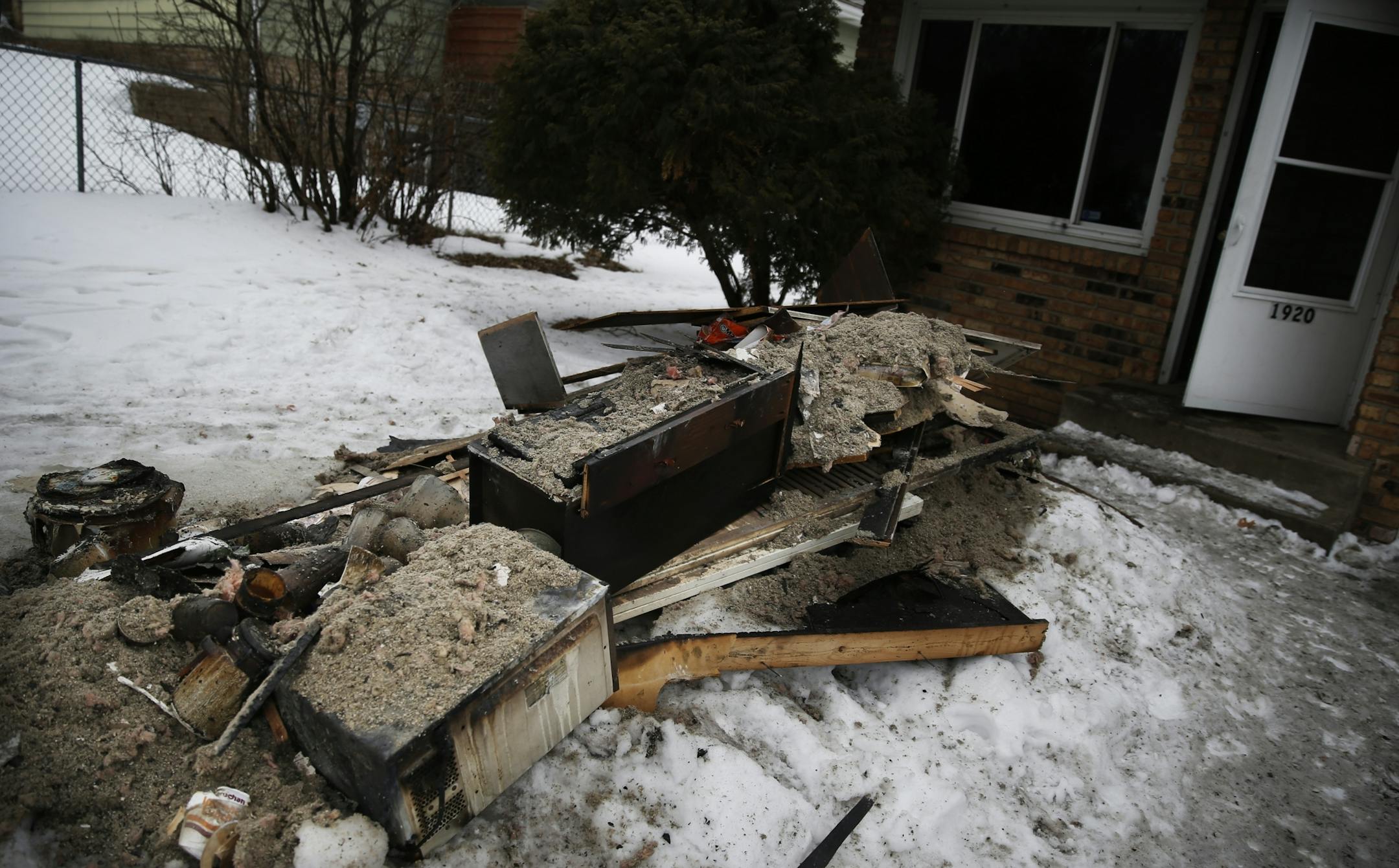 An unattended kitchen fire killed a 31-year old man in a St. Paul duplex of Upper Afton Road early Sunday.