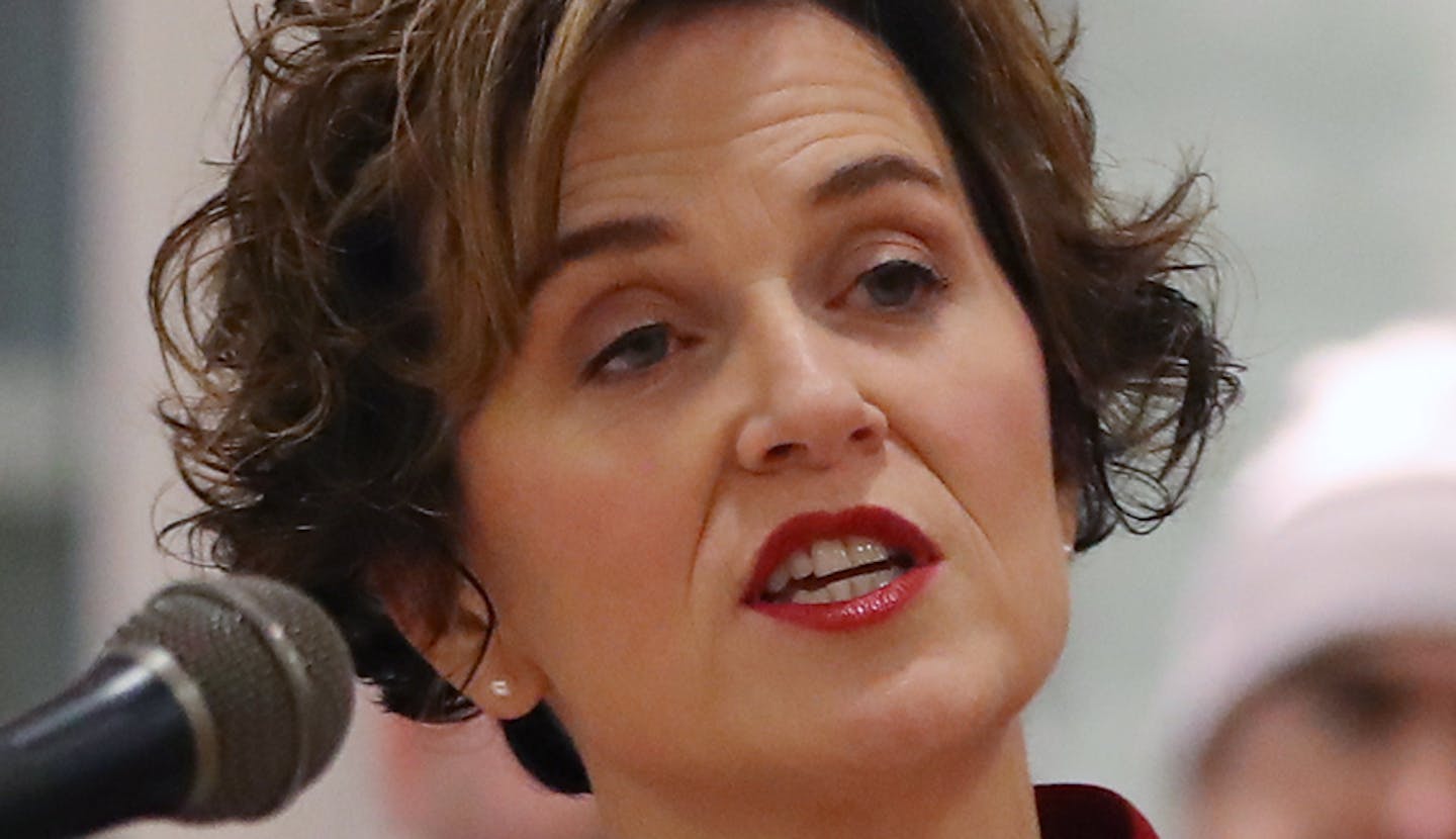 Minneapolis Mayor Betsy Hodges announces that she is seeking a second term and touts her achievements as mayor including getting the Superbowl and the beehive construction downtown.] Richard Tsong-Taatarii/rtsong-taatarii@startribune.com