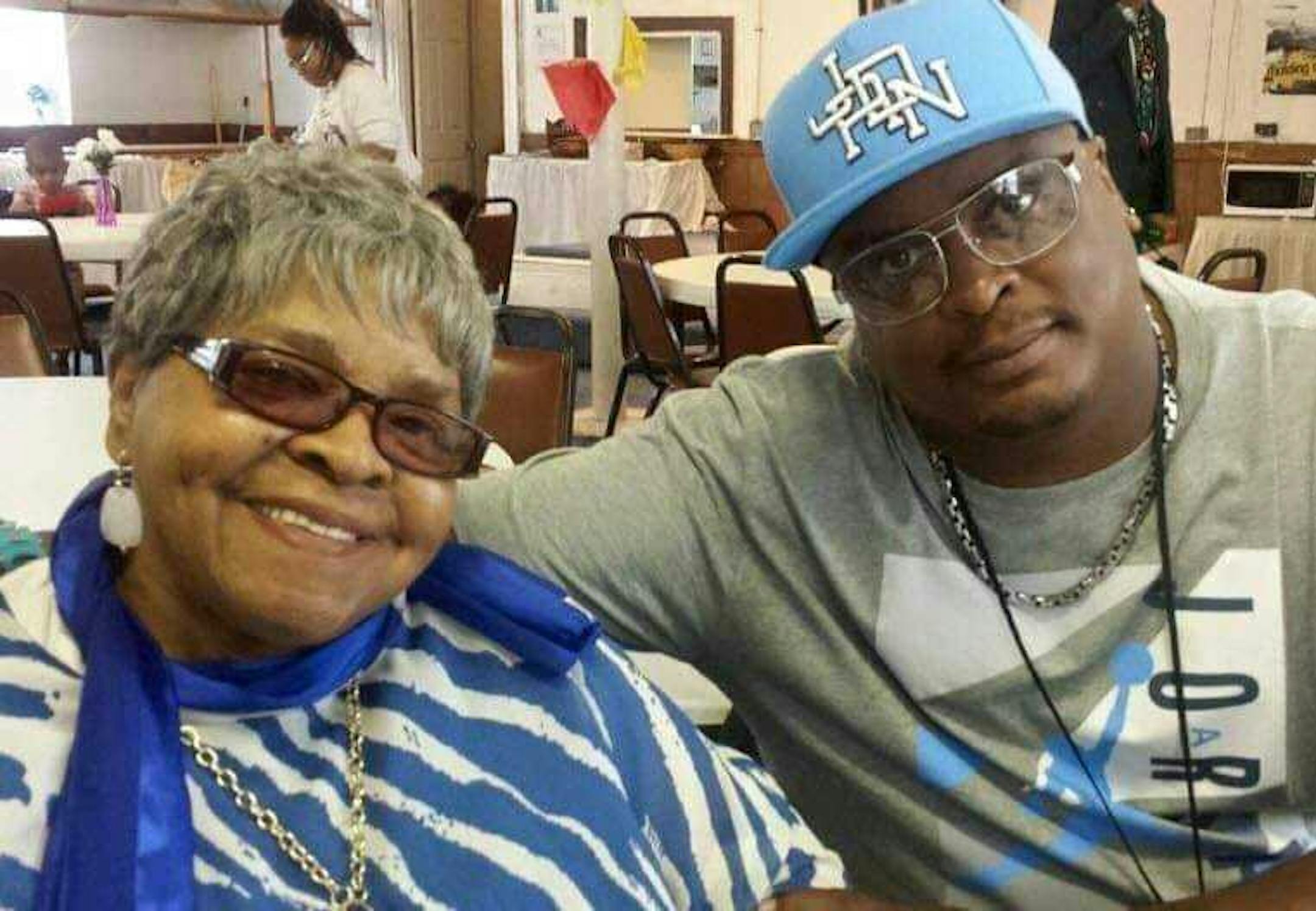 K.G. Wilson and his mother, Anita Echols ORG XMIT: ydDfyx0llkpRDkdOi0oy