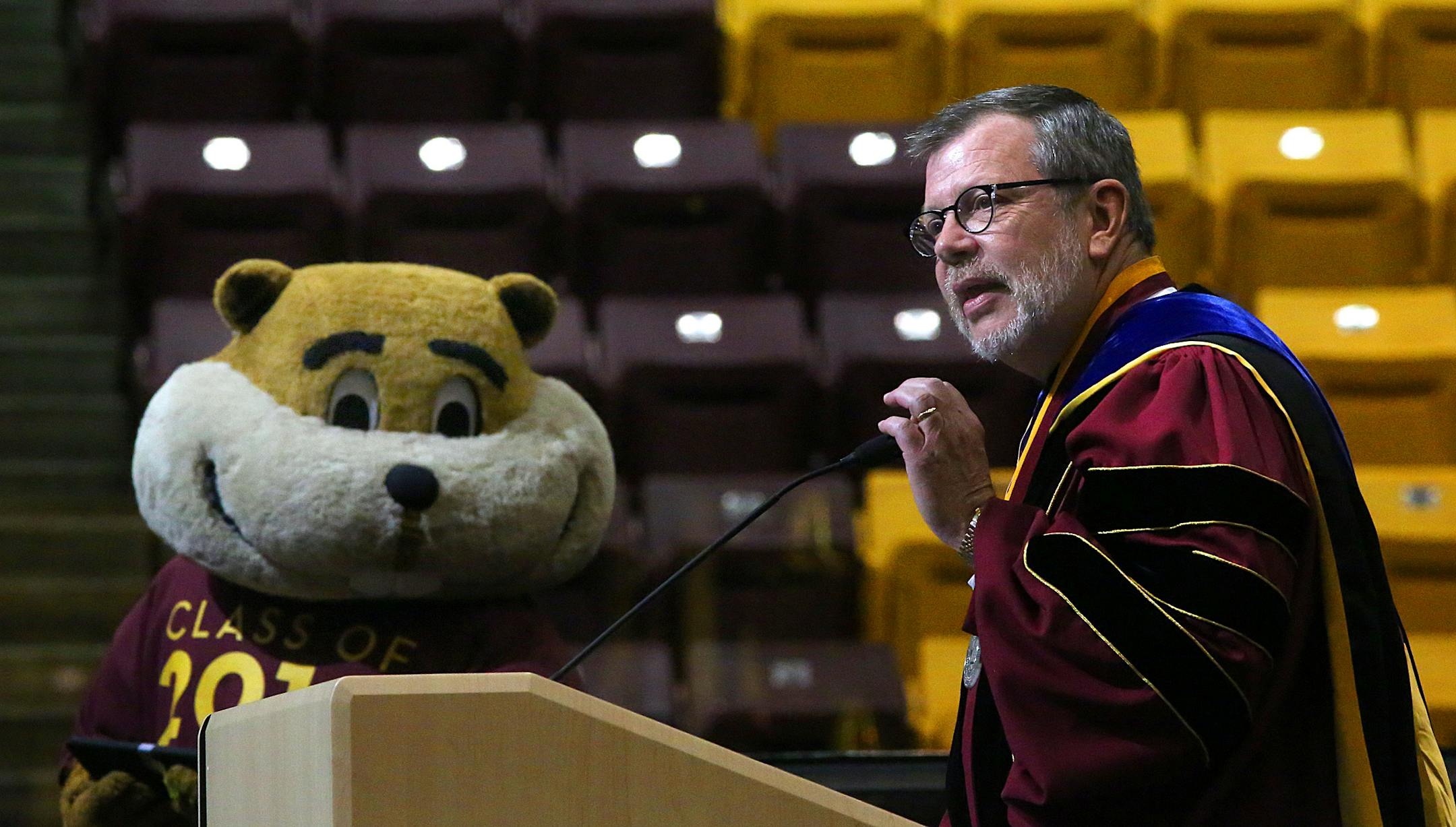 University of Minnesota President Eric Kaler addressed members of the freshman class.] JIM GEHRZ � james.gehrz@startribune.com / Minneapolis, MN / September 3, 2015 / 9:30 AM � BACKGROUND INFORMATION: Since Norwood Teague's spectacular flameout at the U, critics have unleashed a torrent of abuse at the man who hired him: President Eric Kaler. After what his supporters call four "stellar" years as head of the U, Kaler is starting his fifth year in the eye of a storm, with people questioning every