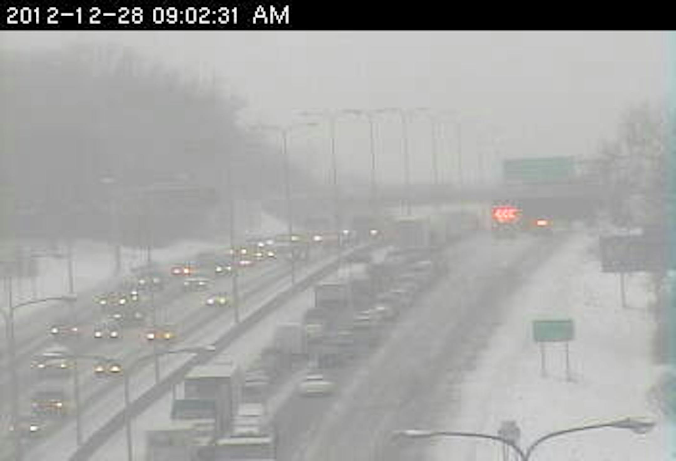 Traffic on westbound 694 approaching Silver Lake Road