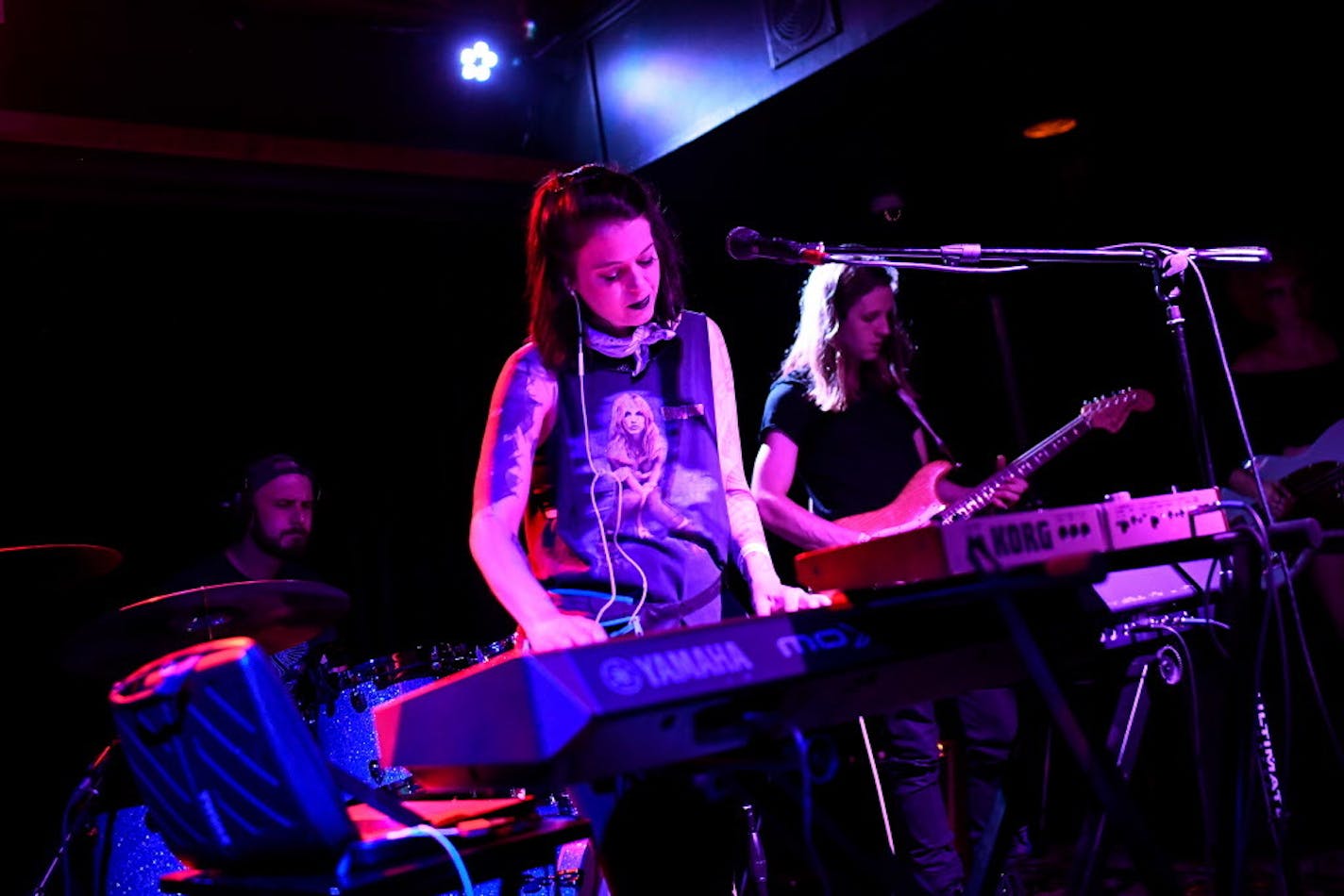 Vocalist and keyboardist Ranelle Labiche performed with Elle PF Thursday night in the music room at Mortimer's.