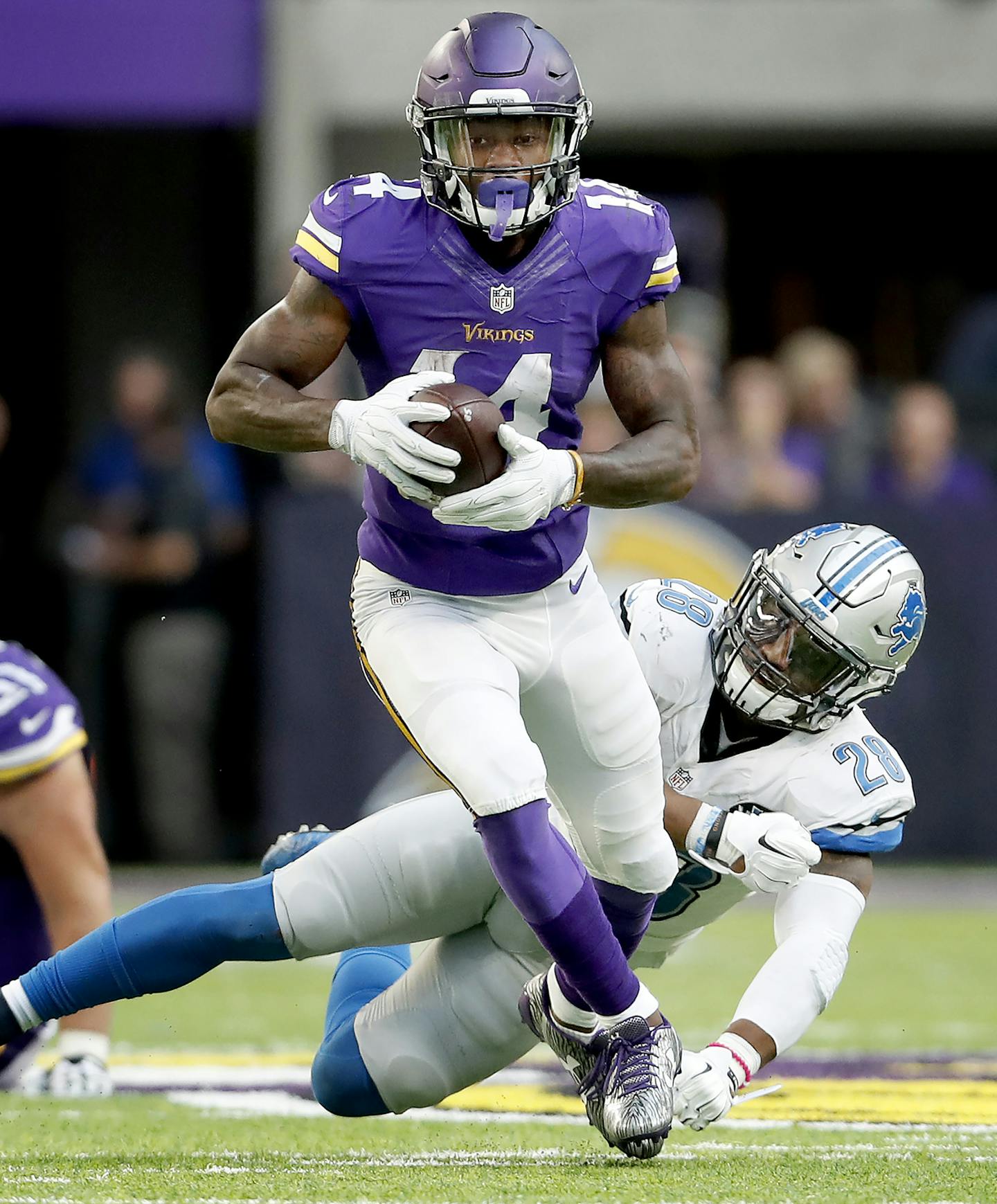 Stefon Diggs (14) ran after a catch in the third quarter. ] CARLOS GONZALEZ cgonzalez@startribune.com - November 6, 2016, Minneapolis, MN, US Bank Stadium, NFL, Minnesota Vikings vs. Detroit Lions