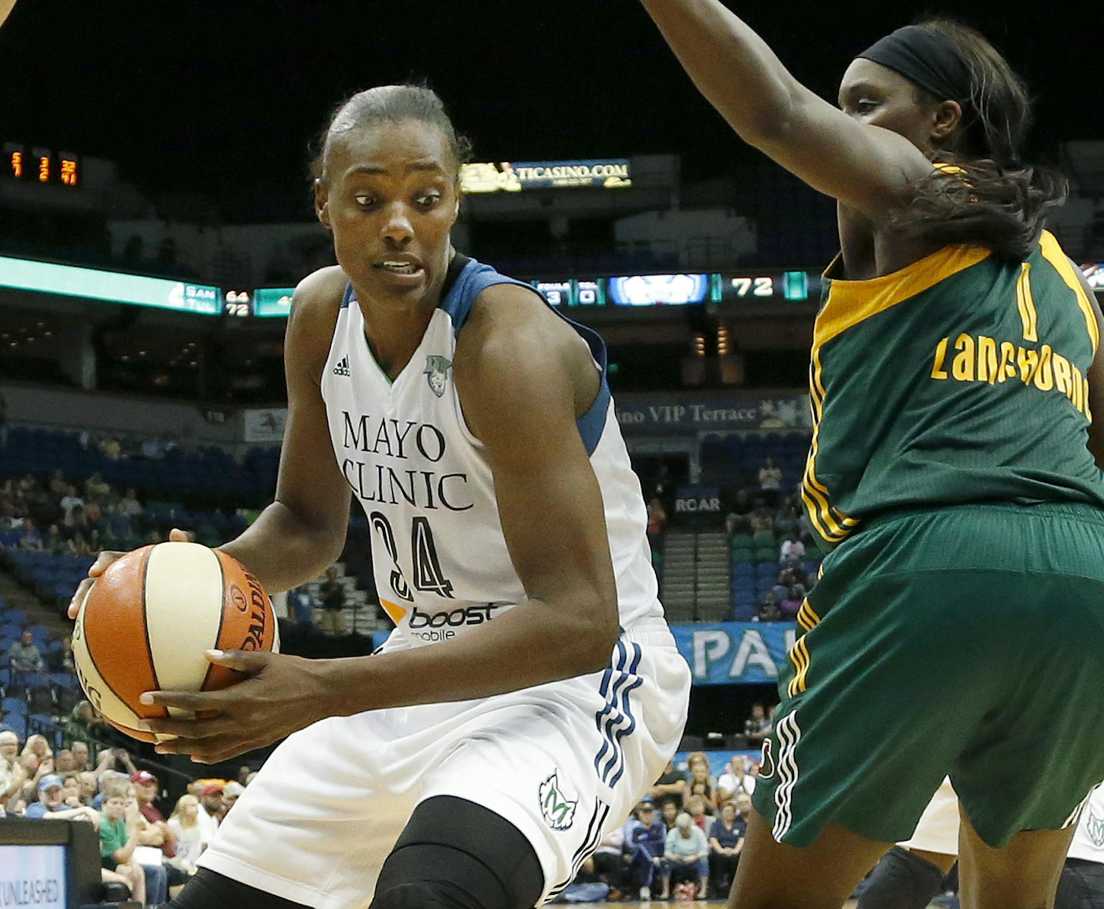 Sylvia Fowles (34) grabbed a loose ball in the final second of the game. Minnesota beat Seattle by a final score of 73-67. ] CARLOS GONZALEZ cgonzalez@startribune.com - September 8, 2015, Minneapolis, MN, Target Center, WNBA, Minnesota Lynx vs. Seattle Storm