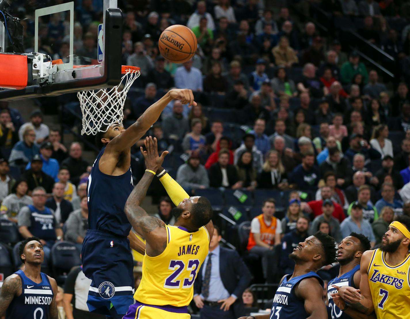 Timberwolves center Karl-Anthony Towns swatted away a first-half shot by the Lakers' LeBron James at Target Center on Monday night.