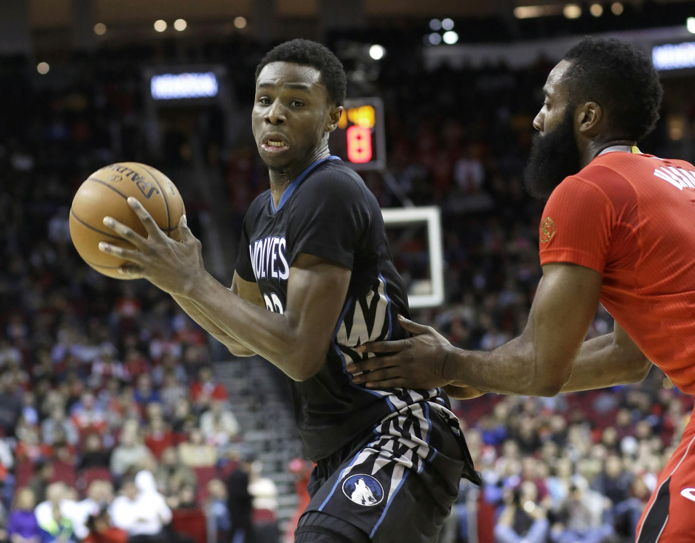 Houston 113, Wolves 102