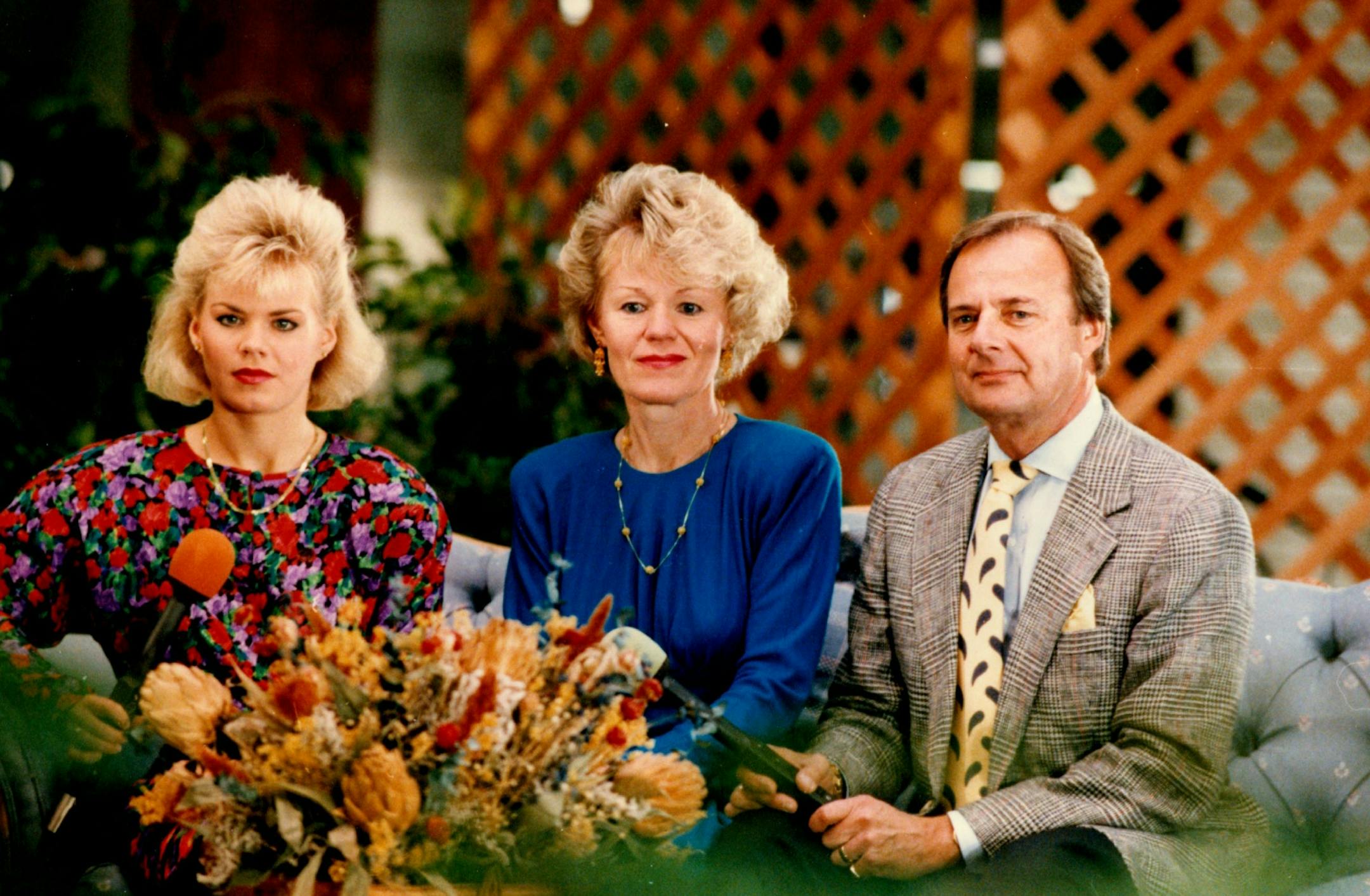 October 6, 1988 Gretchen Carlson appeared on the Good Company TV show in Austin Thursday along with her parents Karen and Lee Carlson. October 11, 1988 Charles Bjorgen, Minneapolis Star Tribune