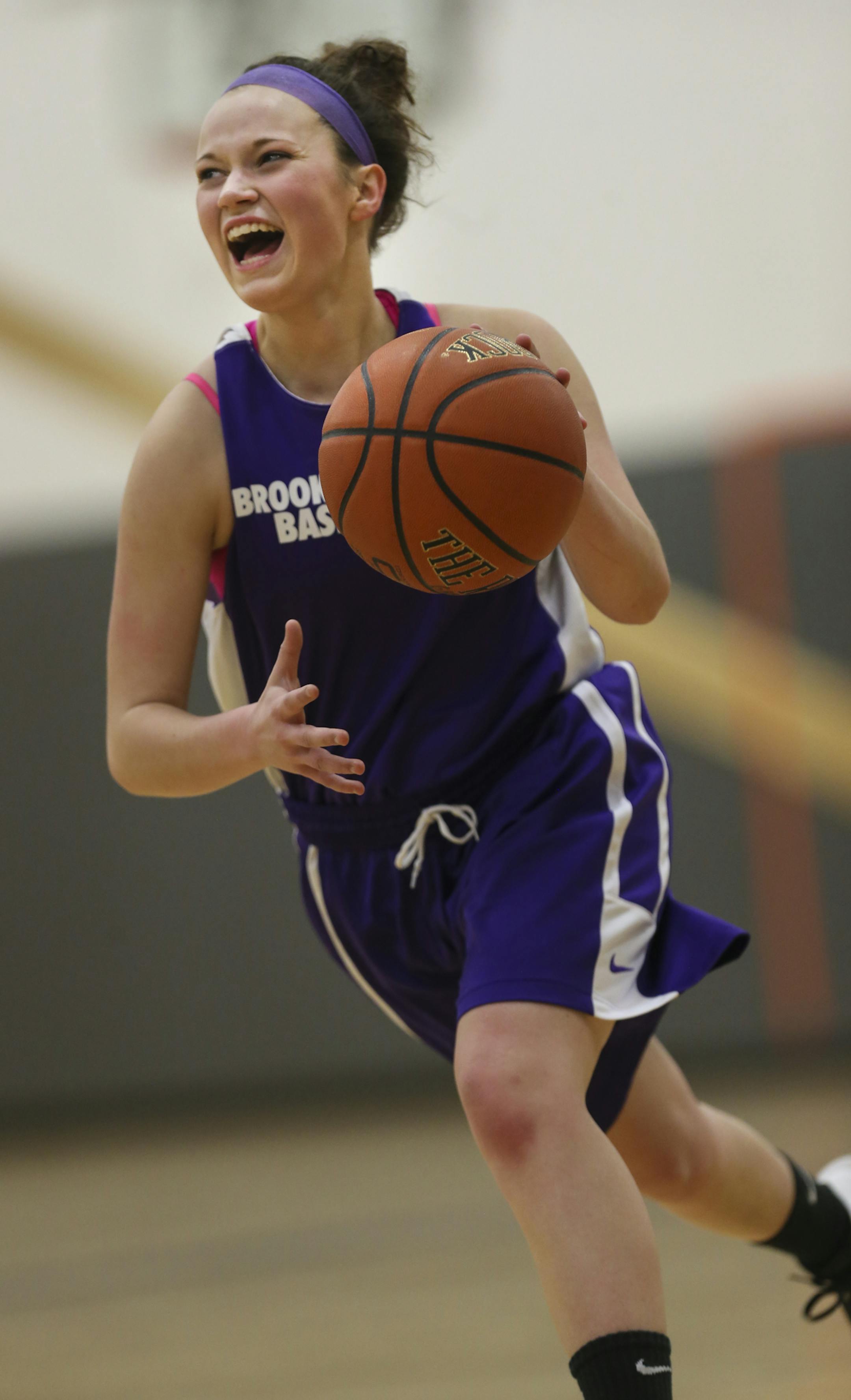 Senior guard Keanndra Auld provides leadership for Brooklyn Center, which has struggled to maintain a roster.