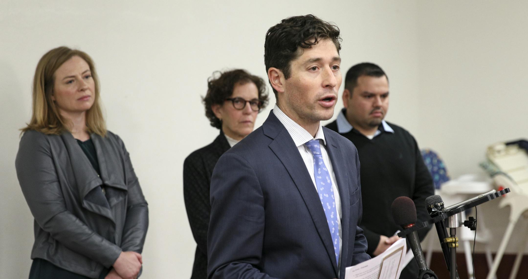 Mayor Jacob Frey announced the first "Know-Your-ICE-Rights" placards that will be placed in MPD squad cars with Minneapolis City Attorney Susan Segal,(center) immigration defense attorney Kara Lynum (left), and David Soto (right), a DACA recipient who has spoken out for more compassionate immigration policies.]
BRIAN PETERSON • brian.peterson@startribune.com
Minneapolis, MN 10/10/2018