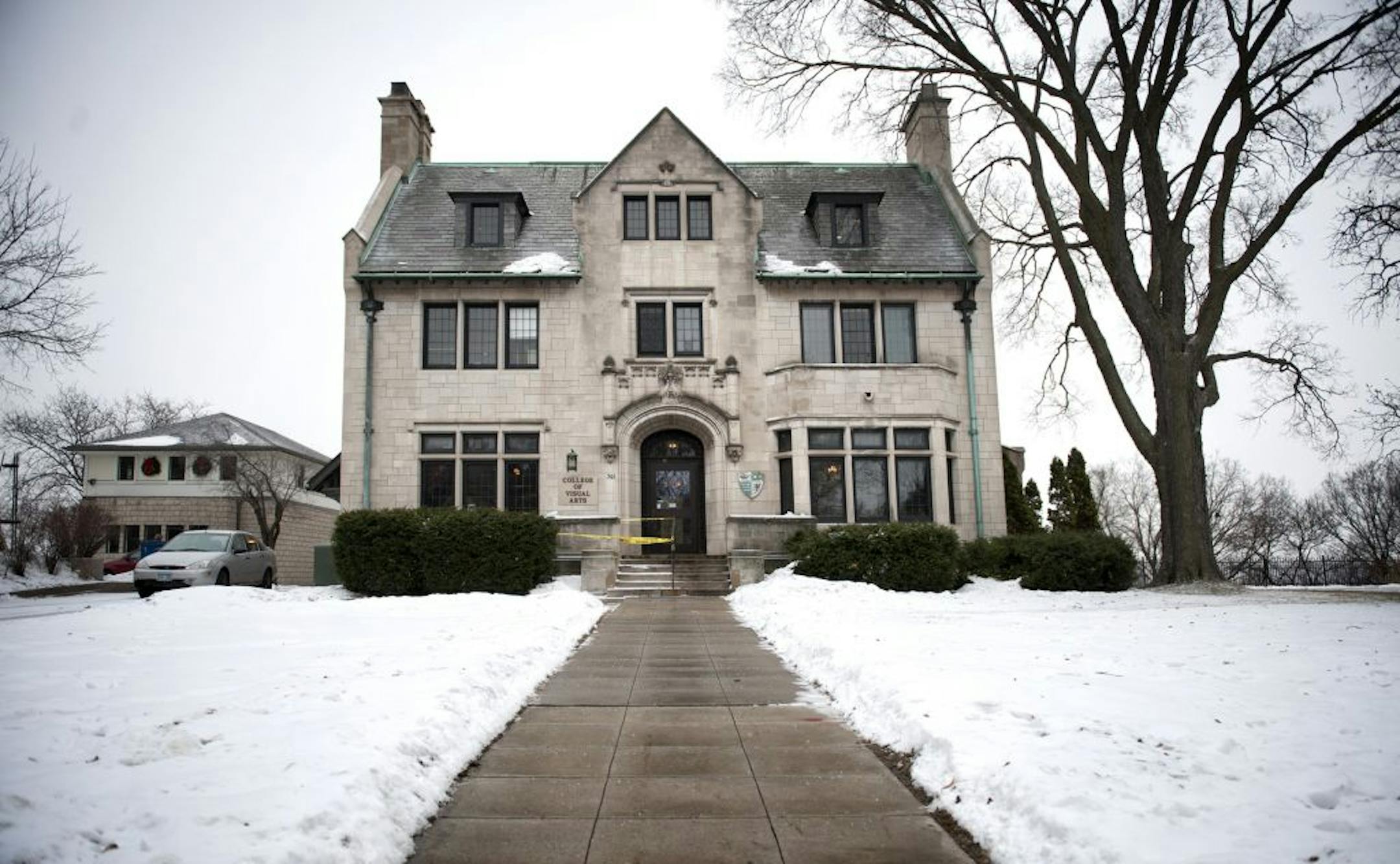 The College of Visual Arts (CVA) announced that it will cease operation and close its doors at the end of this coming spring semester (June 30, 2013). Wednesday, January 16, 2013.