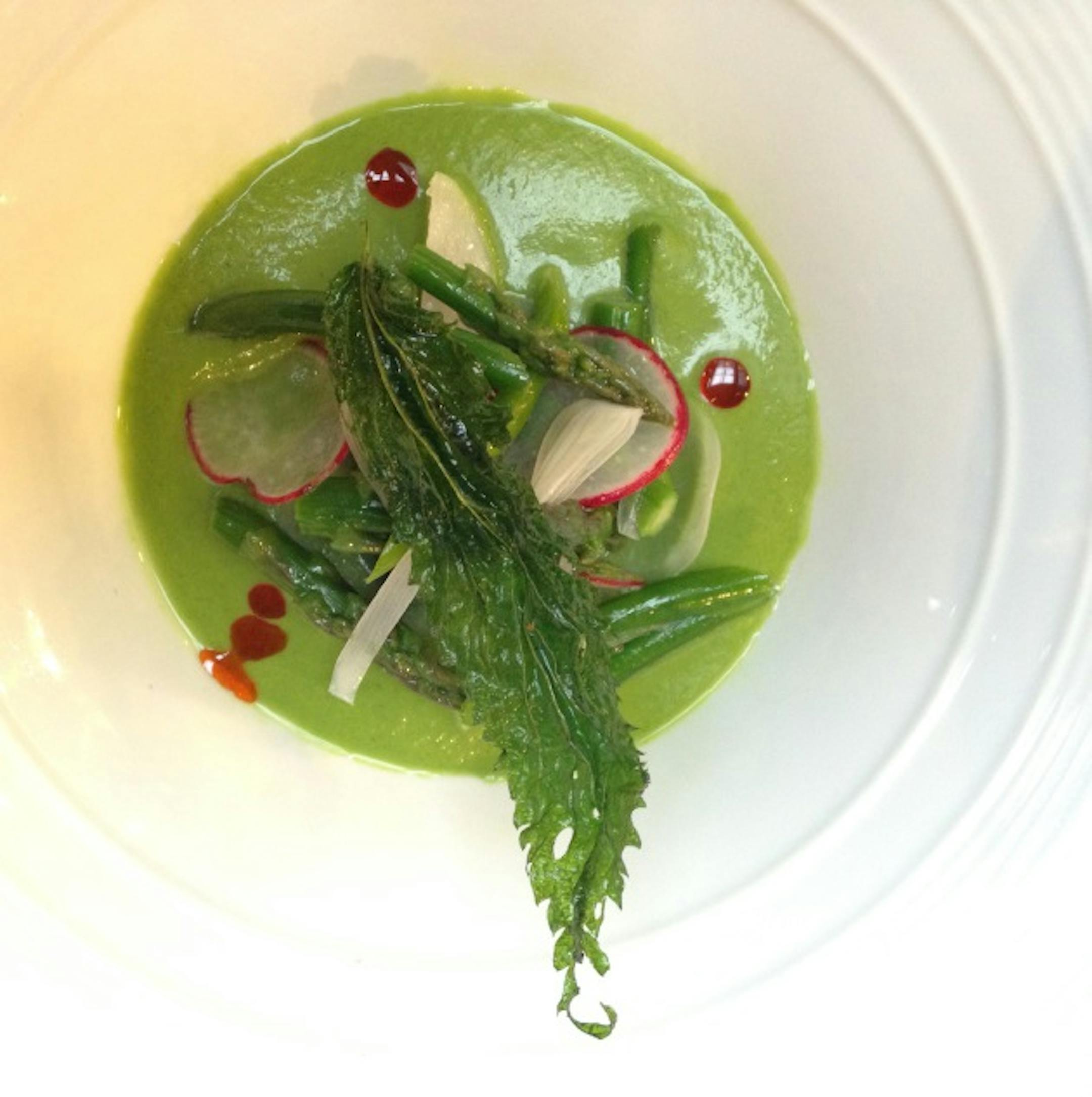 Gazpacho of green asparagus and cucumber