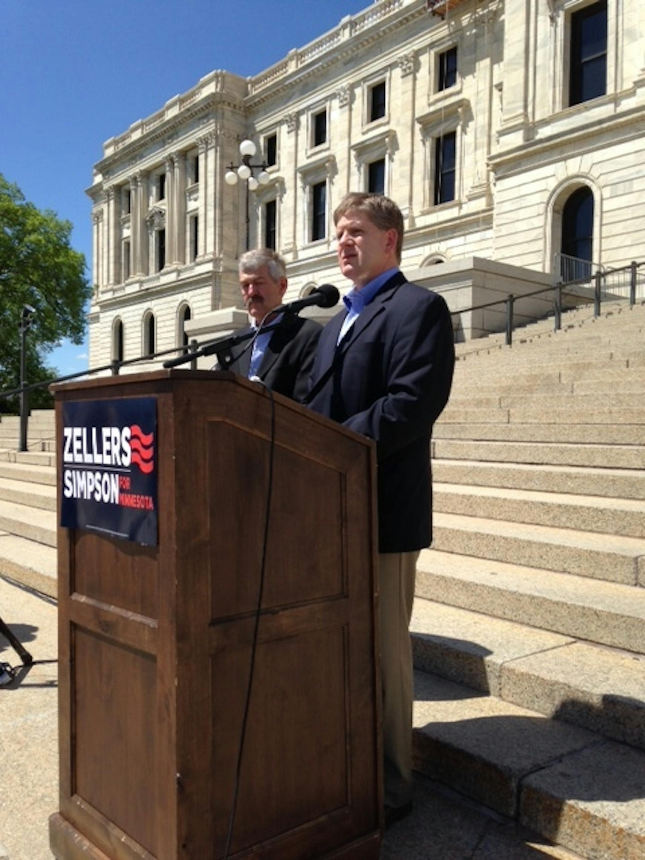 Kurt Zellers, right, introduces GOP running mate, Dean Simpson