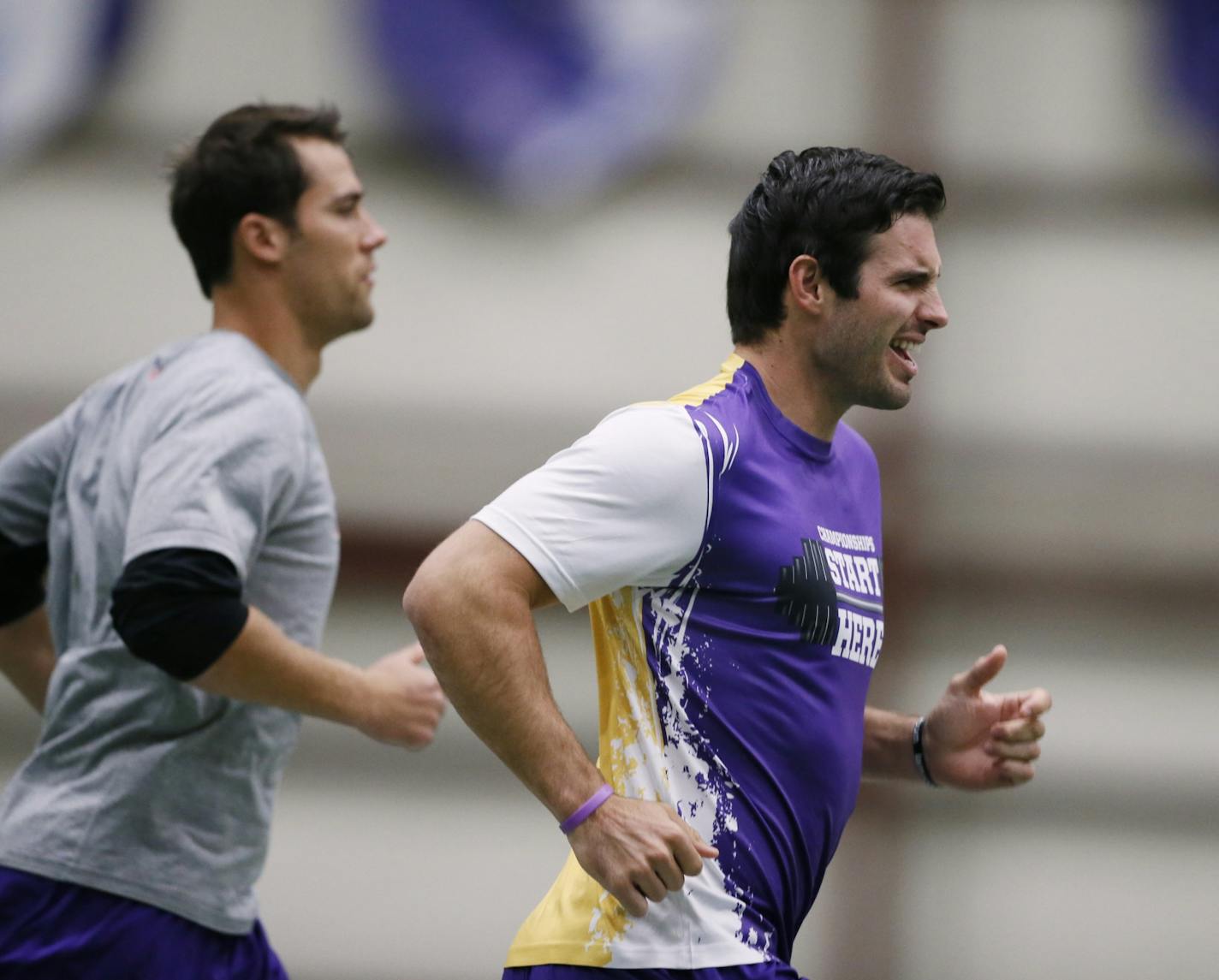 Vikings quarterbacks Matt Cassel, left, and Christian Ponder