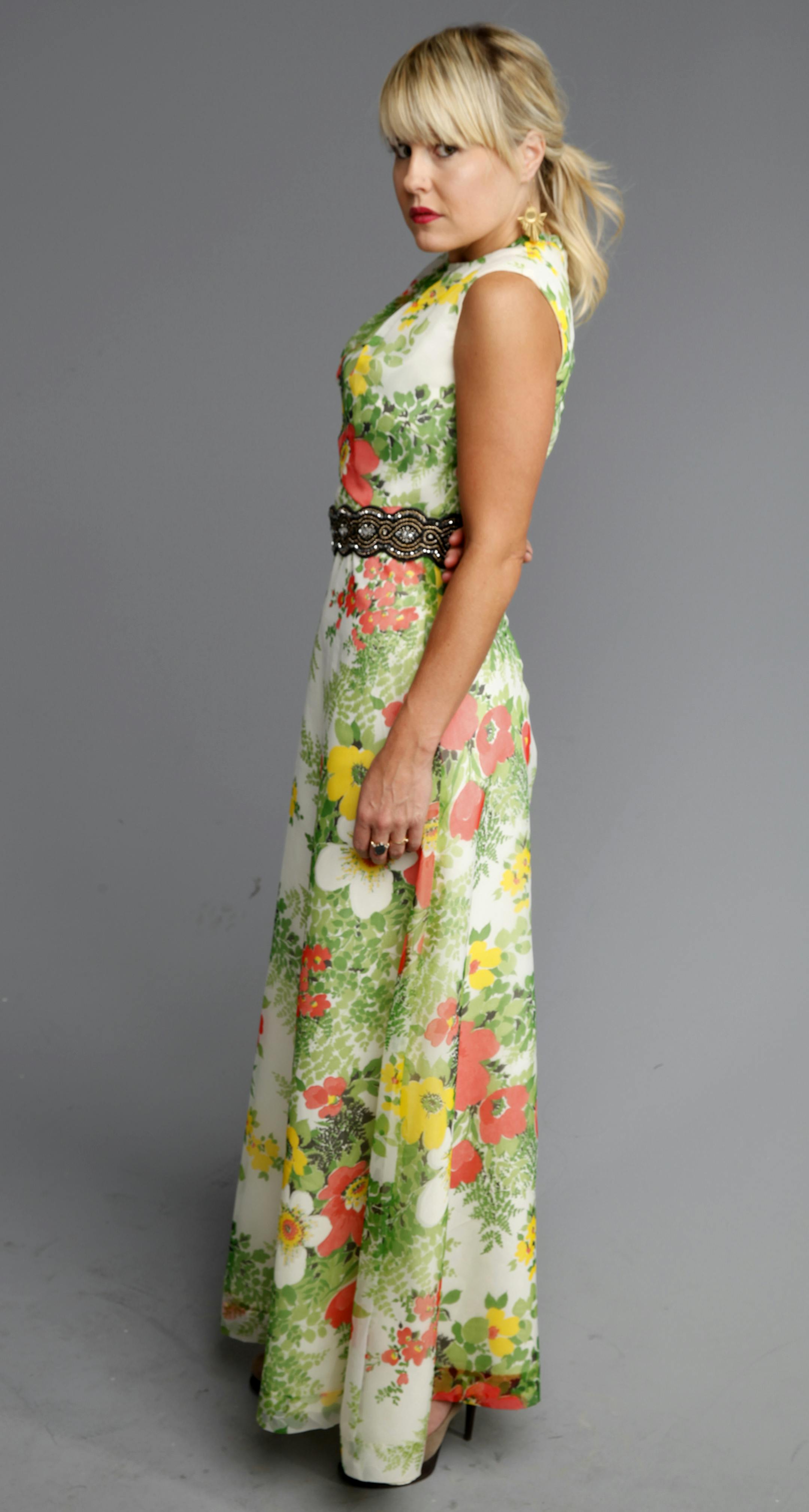 Emily Kanz models a look she put together using mostly items for low-end thrift stores like GoodwillThe worlds of finance and fashion have bonded in a new way. The market for secondhand clothing and accessories is booming, even among the most stylish people. ].Richard Tsong-Taatarii/rtsong- taatarii@startribune.com