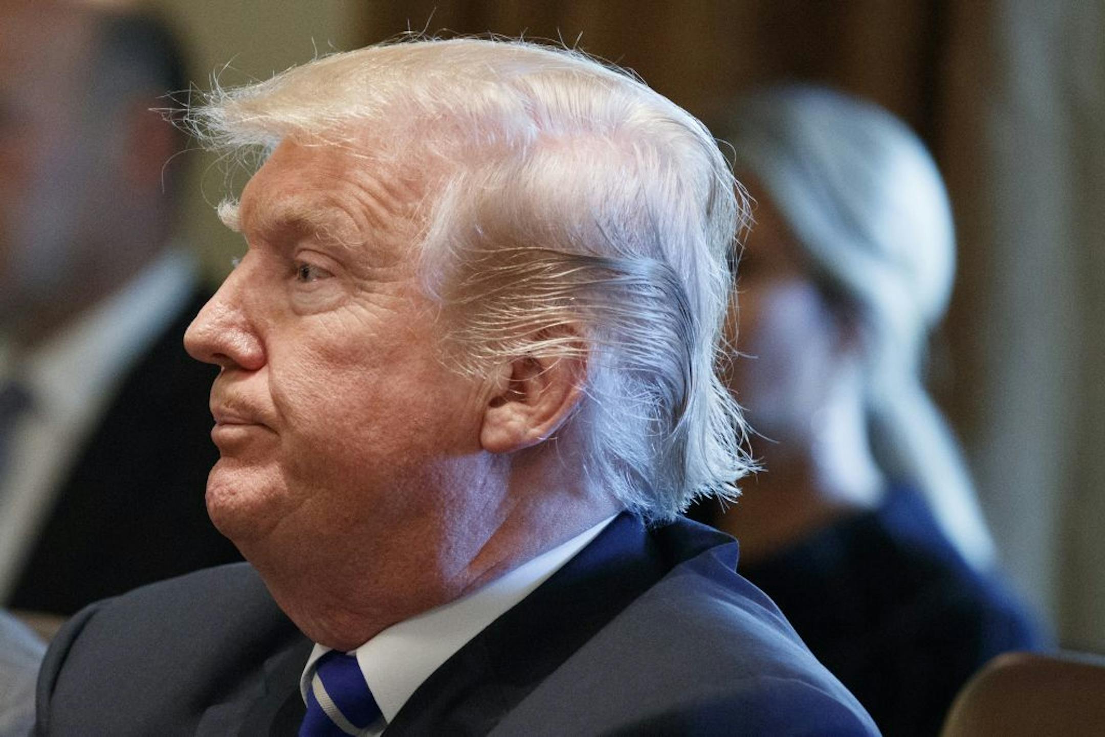 President Donald Trump leads a cabinet meeting at the White House, Monday, Nov. 20, 2017, in Washington.