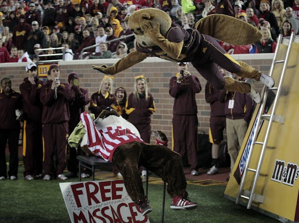What's up with Wisconsin being ahead of Gophers in College Football Playoff?
