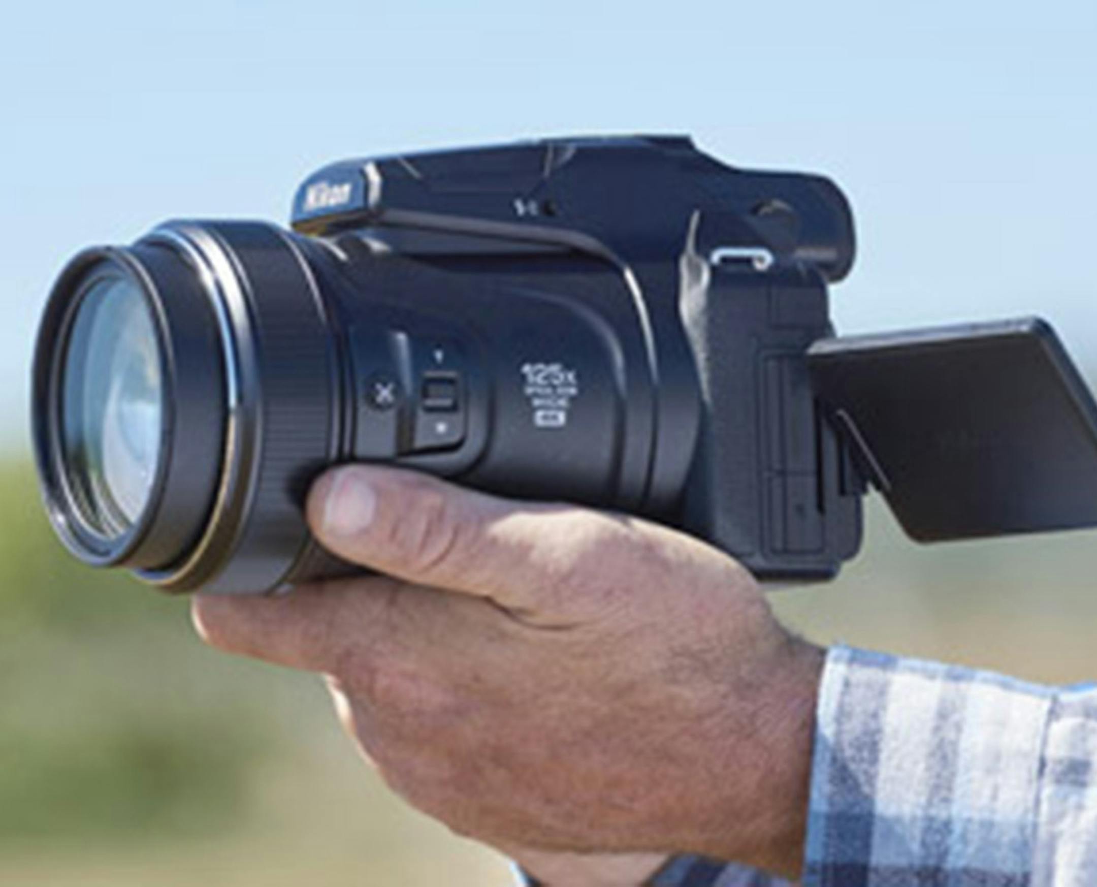 The COOLPIX P1000's smooth operating control ring provides next-level operation, enabling you to intuitively adjust focus in MF mode or exposure, white balance or ISO in AF mode right from the lens barrel without having to look away from the viewfinder. (Nixon/TNS) ORG XMIT: 1244972