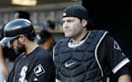 Catcher Avila agrees to deal with Twins, will back up Garver