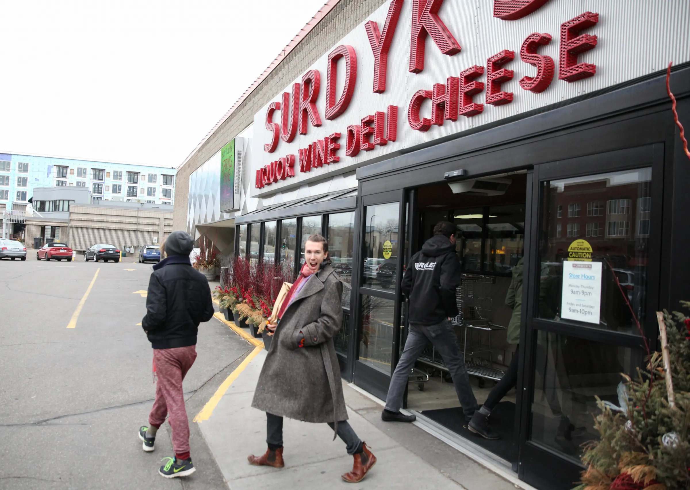 10-day suspension for Surdyk's Sunday liquor sales, plus $6,000 fine