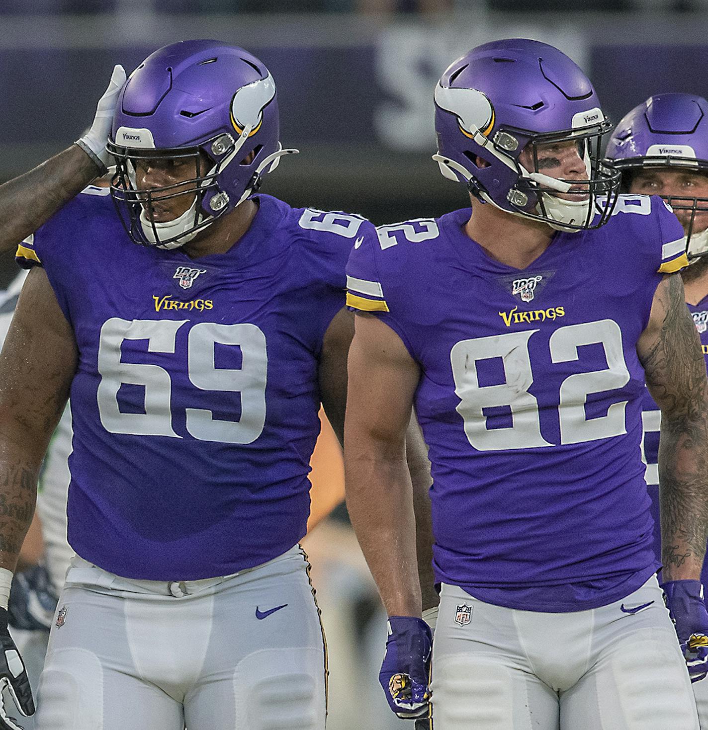 Vikings wide receiver Stefon Diggs showed his support to offensive tackle Rashod Hill during the first quarter in the pre-season matchup between the Minnesota Vikings and the Seattle Seahawks at US Bank Stadium, Sunday, August 18, 2019 in Minneapolis, MN. ] ELIZABETH FLORES &#x2022; liz.flores@startribune.com