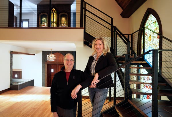 In White Bear Lake, an 1889 church turned theater becomes family's dream home