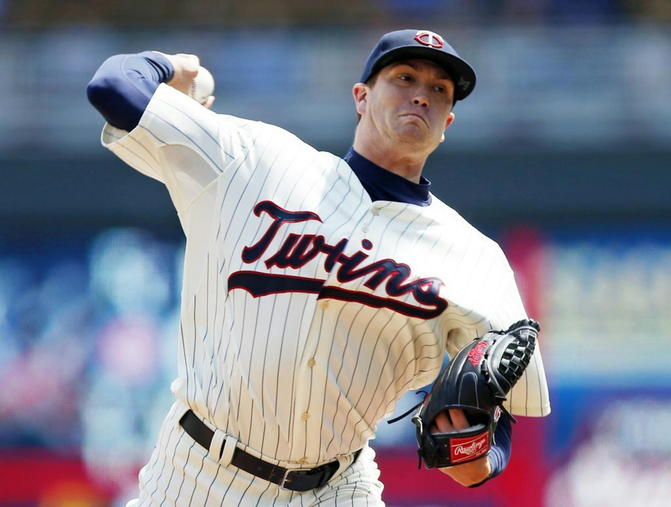 Minnesota Twins pitcher Kyle Gibson throws against the Toronto Blue Jays in the first inning of a baseball game, Saturday, May 30, 2015, in Minneapolis.