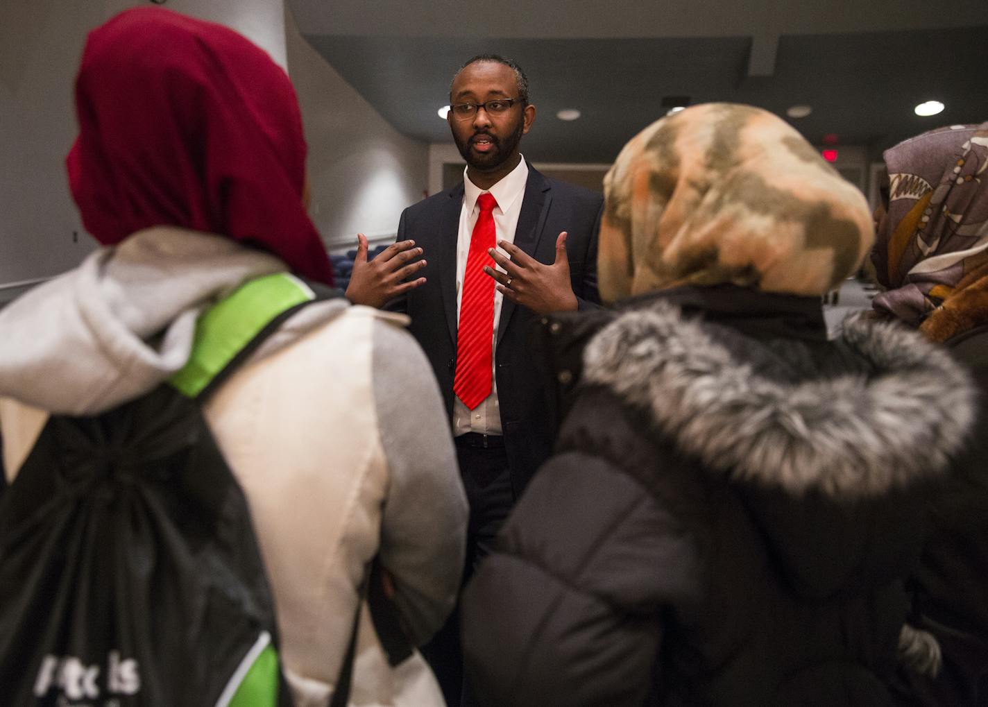 Jaylani Hussein, executive director of the Minnesota chapter of the Council of American Islamic Relations of Minnesota (CAIR-MN) speaks to St. Cloud State students after giving a talk about Islamophobia in Minnesota at St. Cloud State University on Tuesday, February 9, 2016. ] (Leila Navidi/Star Tribune) leila.navidi@startribune.com