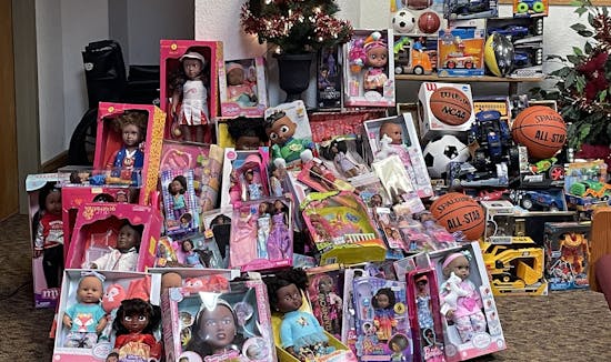 Brooks: Minneapolis congregation mobilizes to give kids of color dolls that  look like them