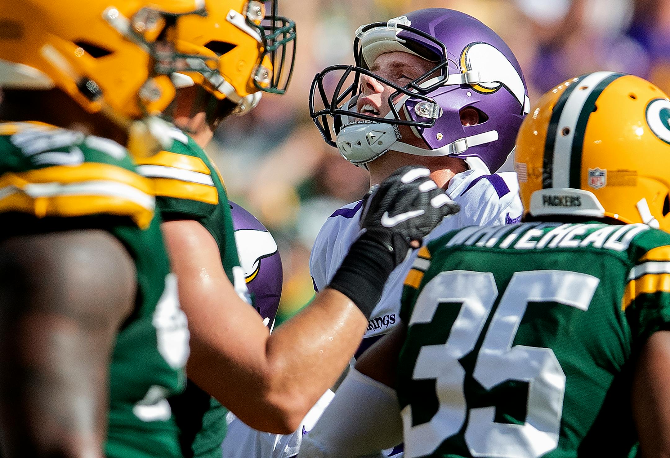 Vikings kicker Daniel Carlson reacted after missing a 35-yard field goal attempt on last play of overtime.