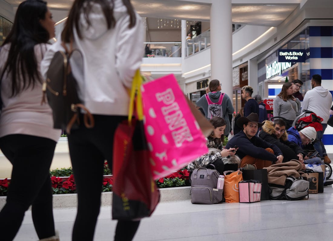 Lines outside Mall of America were primed to get this Black Friday