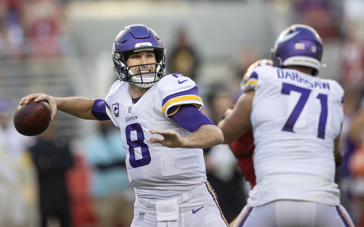 Vikings quarterback Kirk Cousins (8) looked to pass in the fourth quarter, Sunday, November 28, 2021 in Santa Clara, CA. The San Francisco 49ers hosted the Minnesota Vikings at Levi's Stadium. ] ELIZABETH FLORES • liz.flores@startribune.com